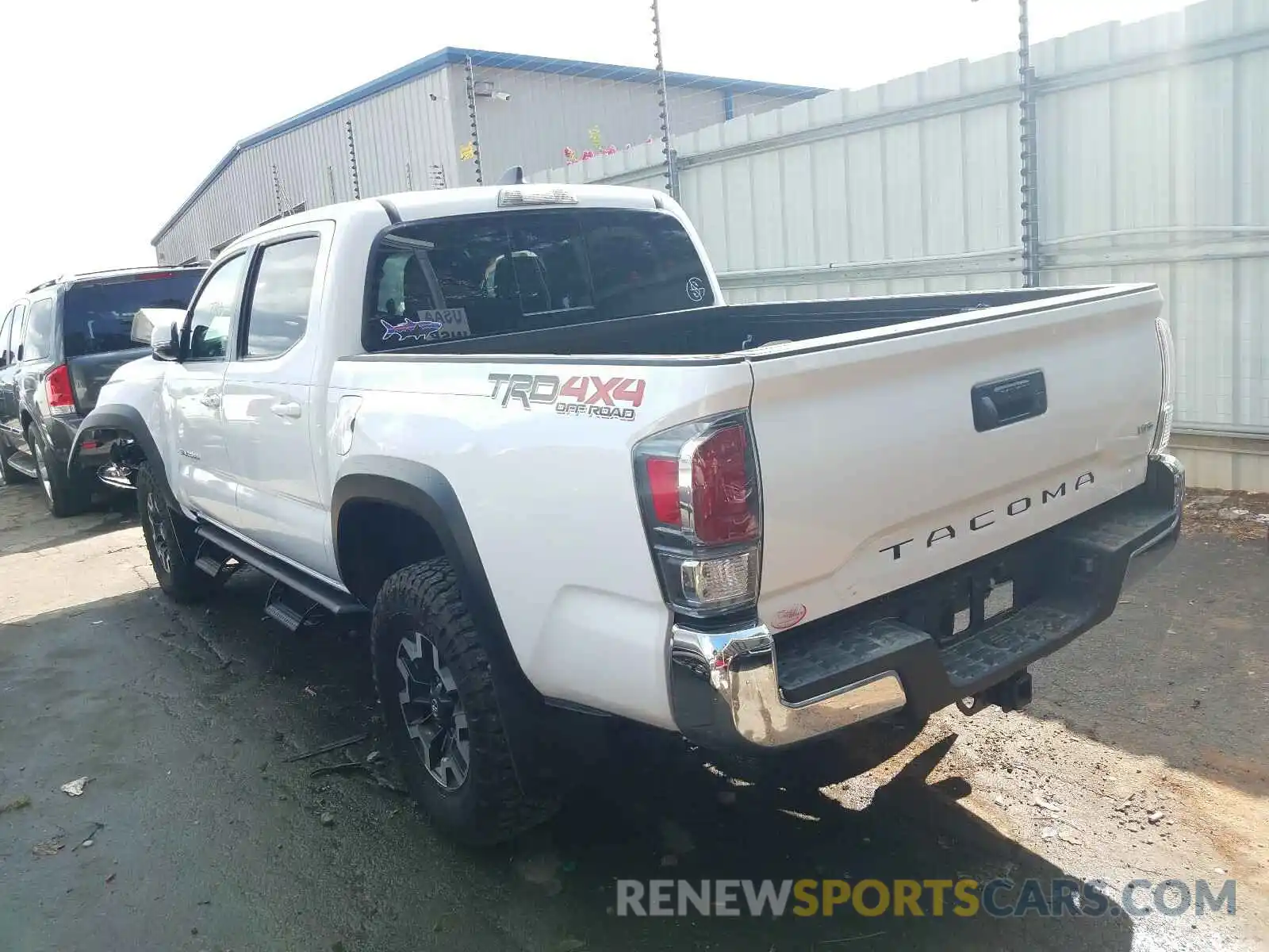 3 Photograph of a damaged car 3TMCZ5AN6LM288537 TOYOTA TACOMA 2020