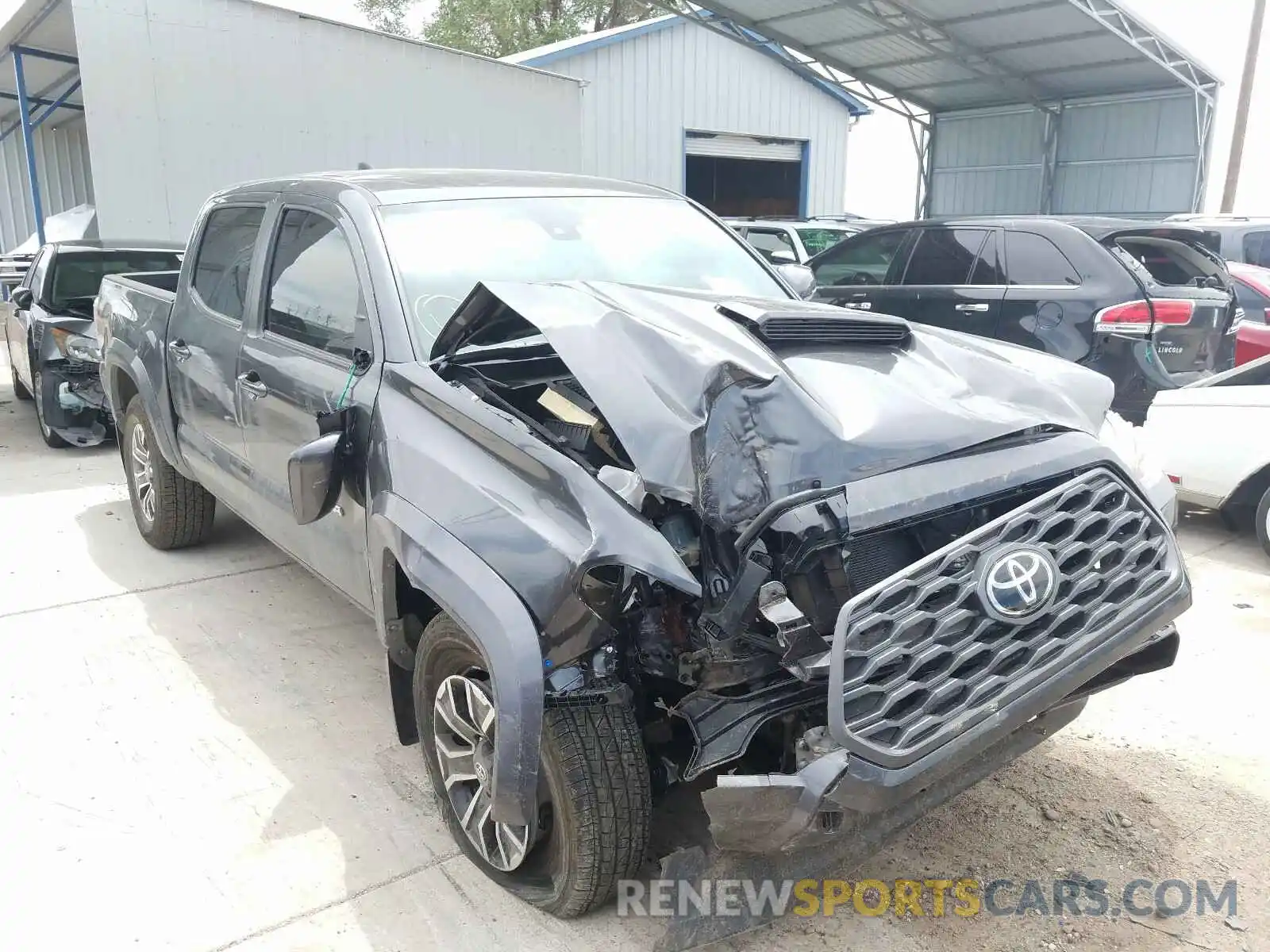 1 Photograph of a damaged car 3TMCZ5AN6LM289252 TOYOTA TACOMA 2020