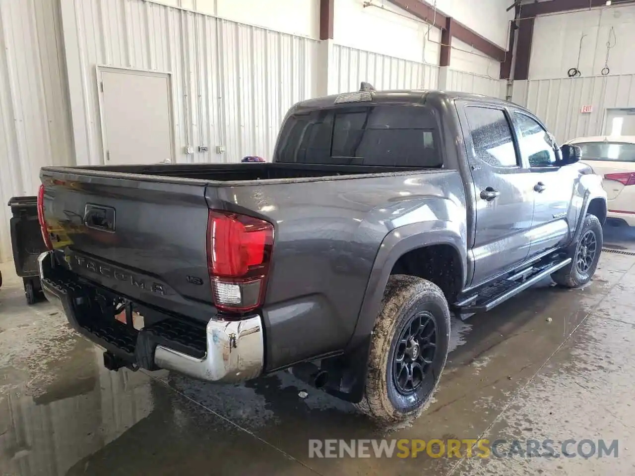 4 Photograph of a damaged car 3TMCZ5AN6LM291549 TOYOTA TACOMA 2020