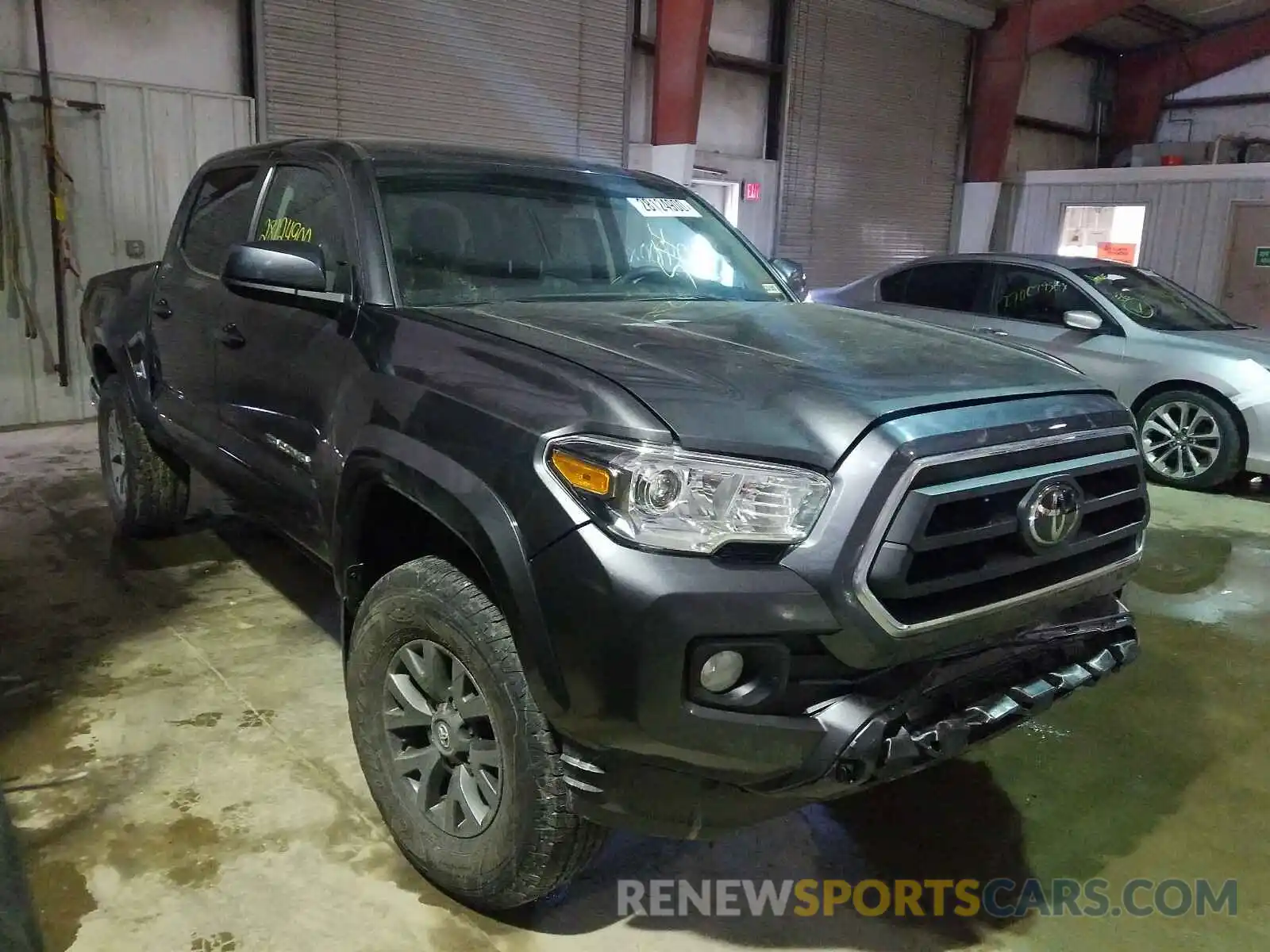 1 Photograph of a damaged car 3TMCZ5AN6LM292037 TOYOTA TACOMA 2020