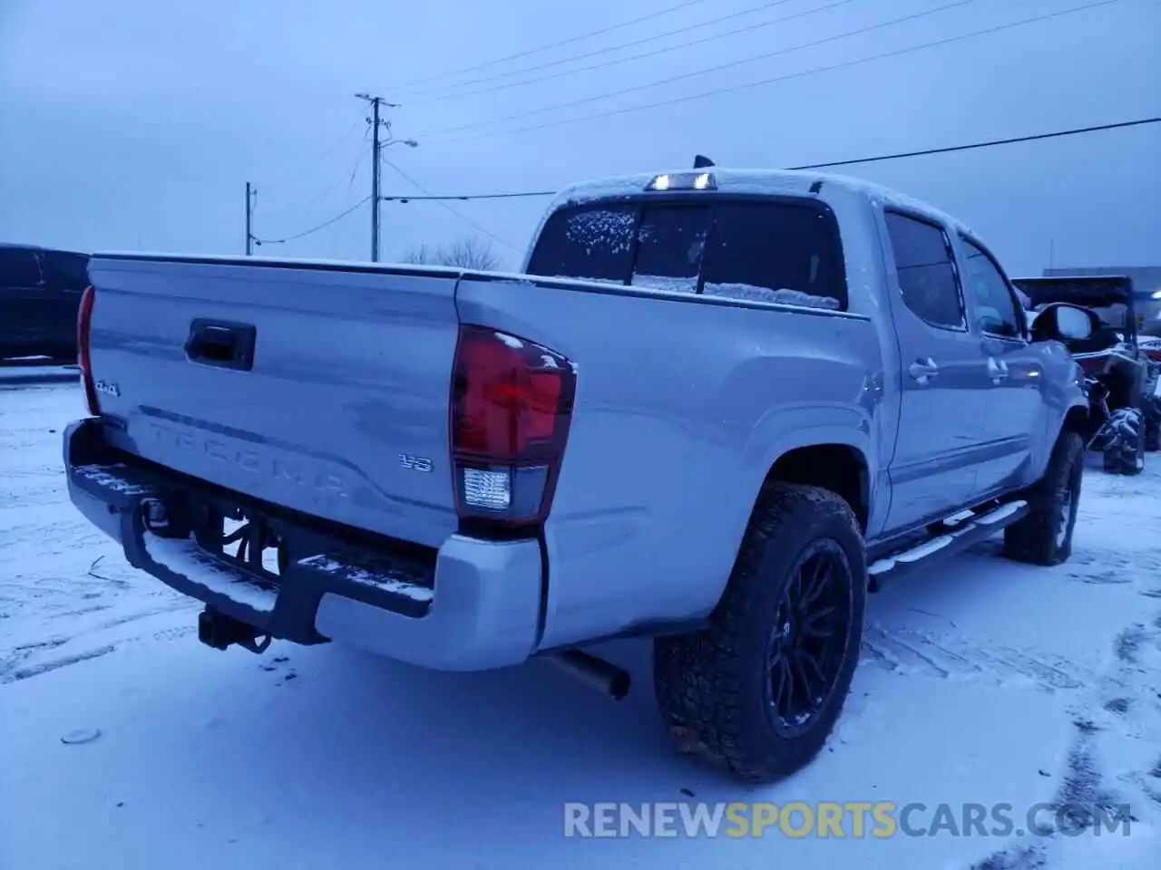 4 Photograph of a damaged car 3TMCZ5AN6LM300590 TOYOTA TACOMA 2020