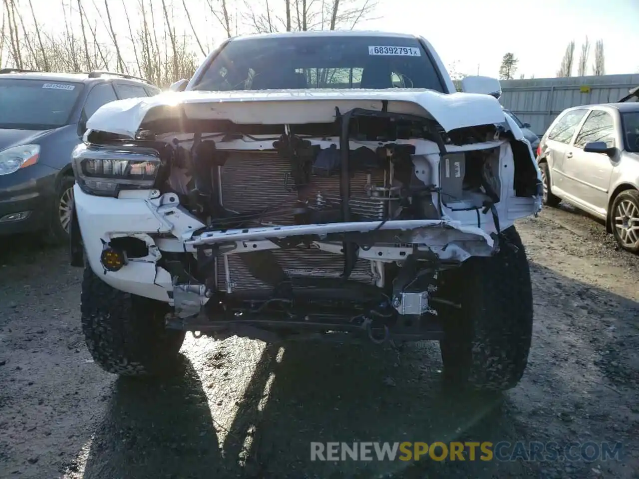 9 Photograph of a damaged car 3TMCZ5AN6LM301139 TOYOTA TACOMA 2020