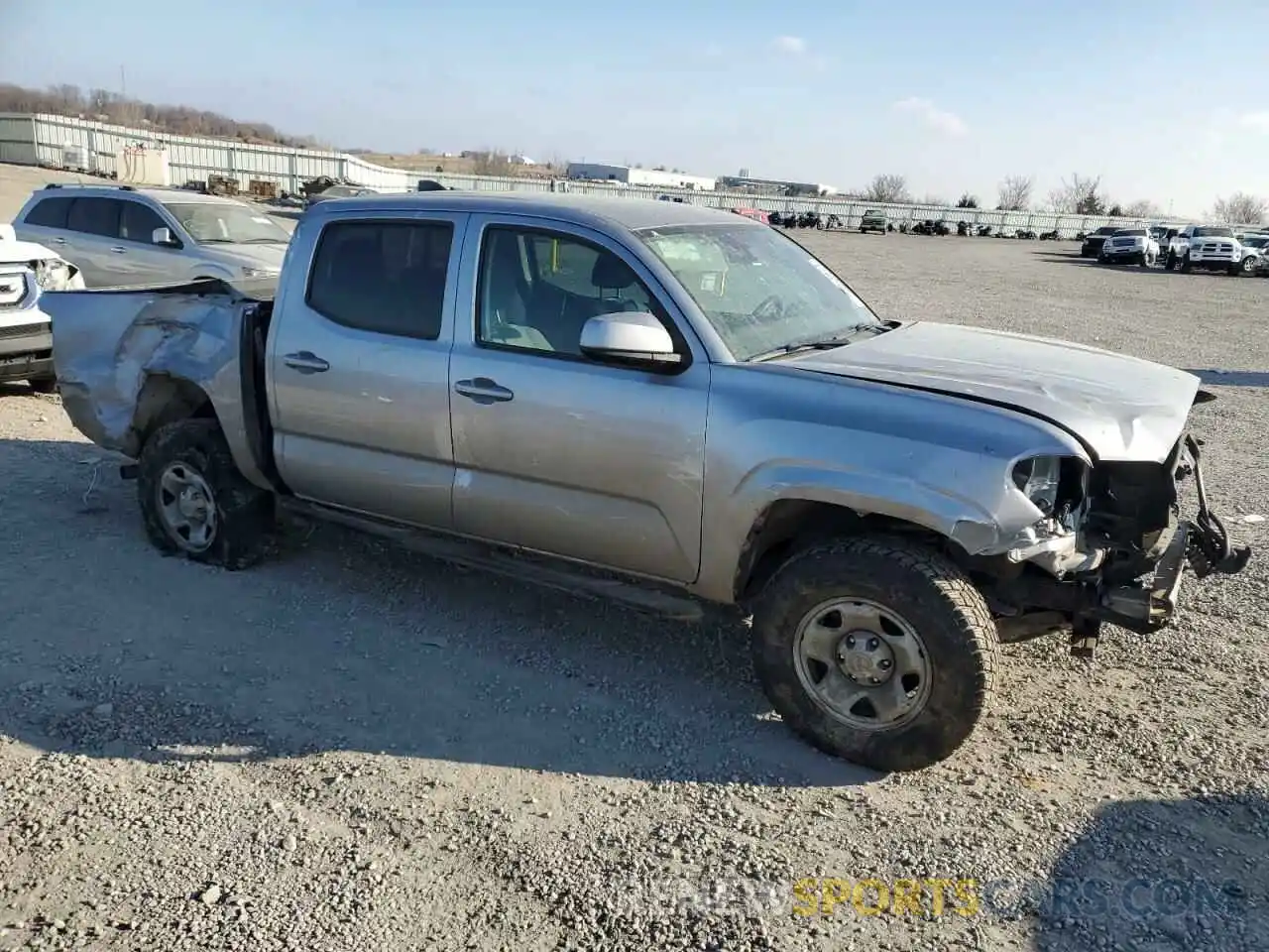 4 Photograph of a damaged car 3TMCZ5AN6LM310746 TOYOTA TACOMA 2020