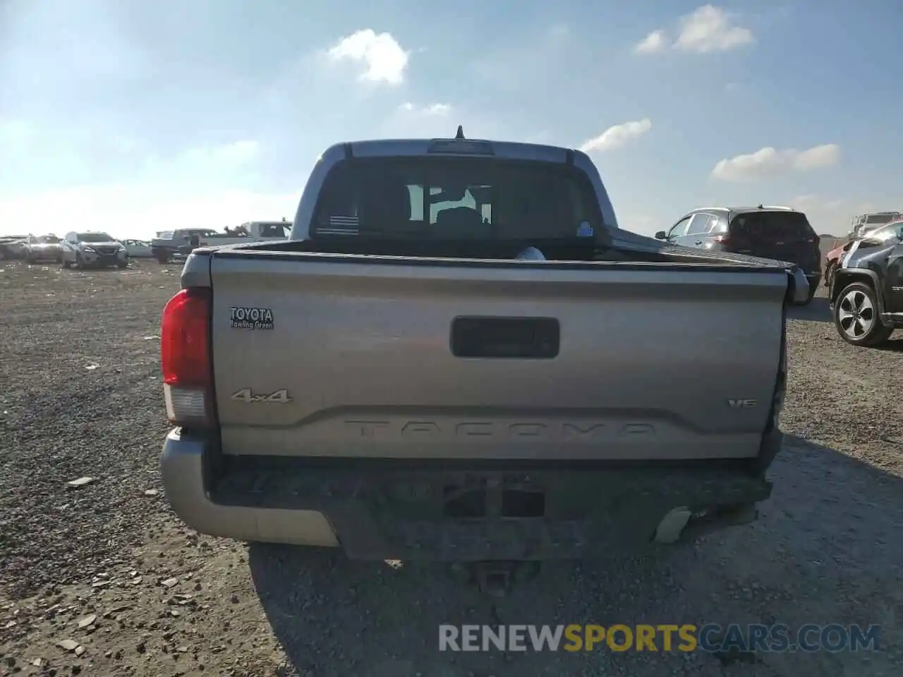 6 Photograph of a damaged car 3TMCZ5AN6LM310746 TOYOTA TACOMA 2020