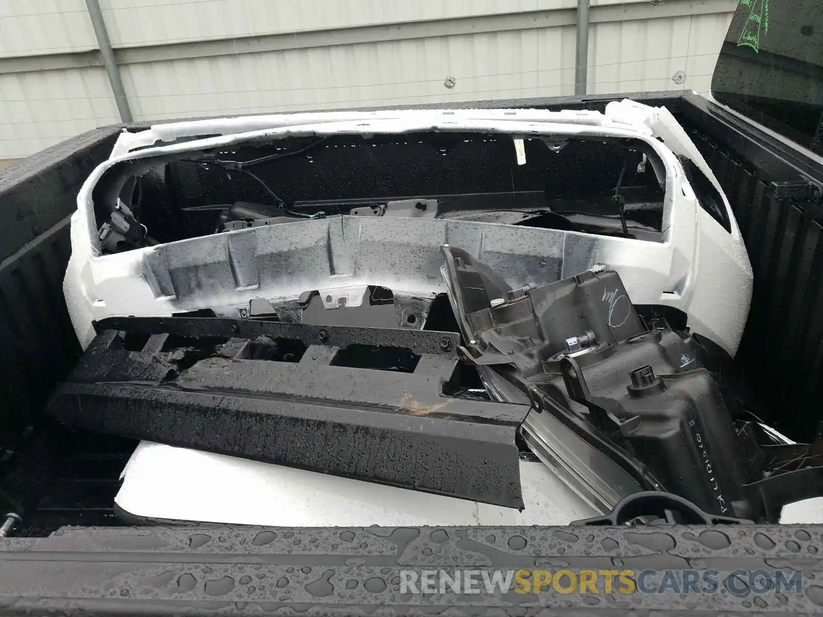 9 Photograph of a damaged car 3TMCZ5AN6LM311198 TOYOTA TACOMA 2020