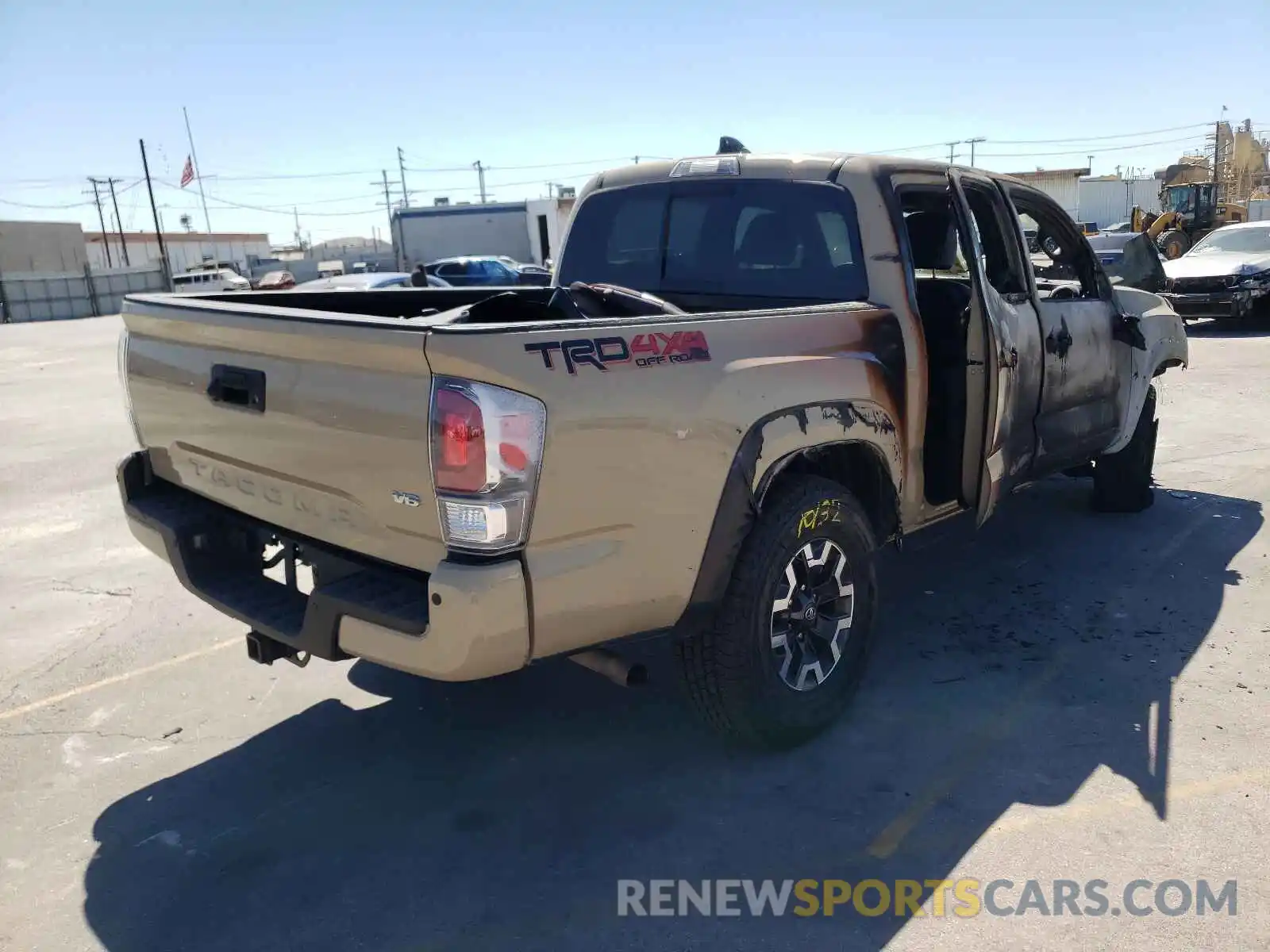 4 Photograph of a damaged car 3TMCZ5AN6LM314893 TOYOTA TACOMA 2020