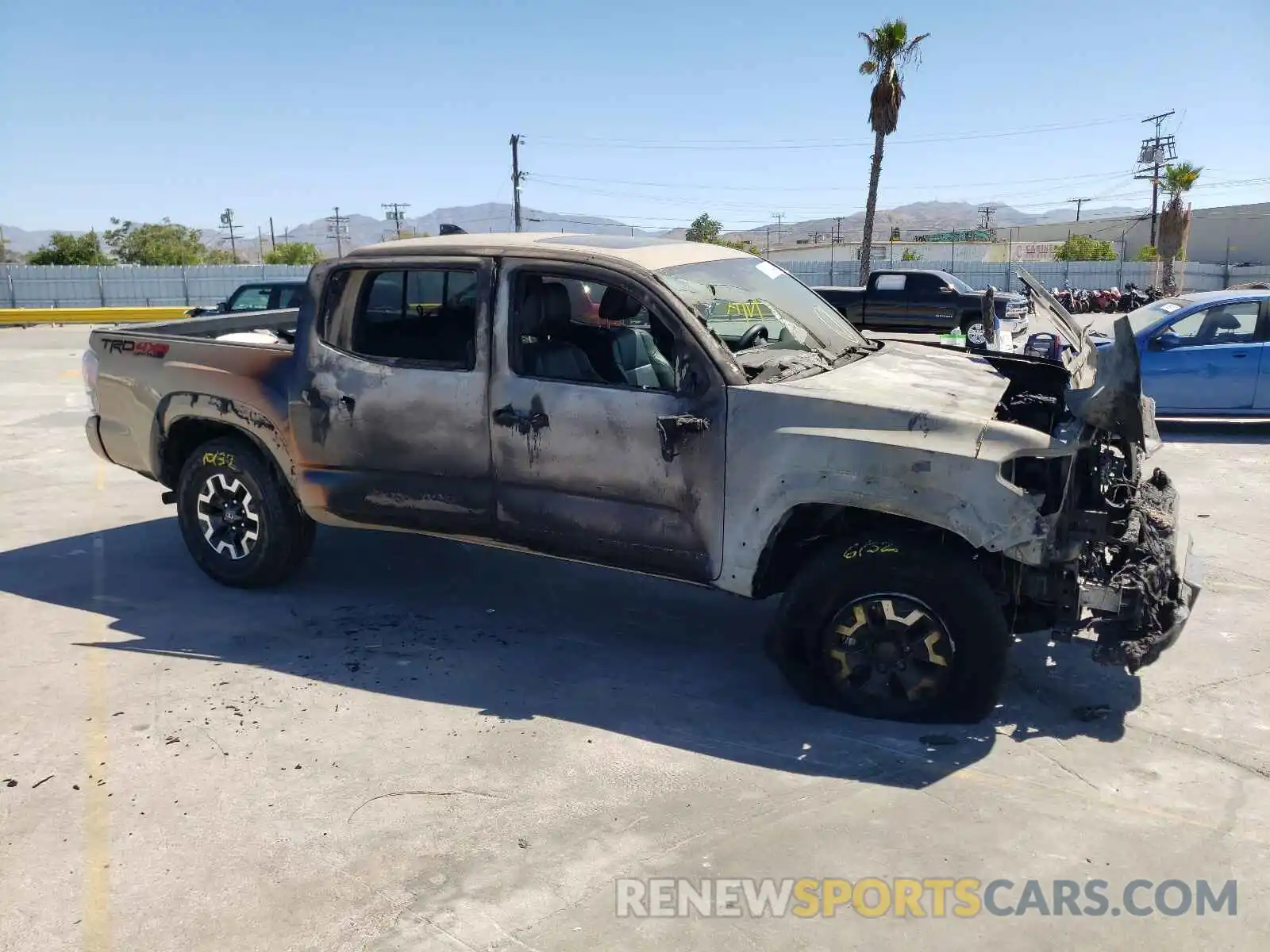 9 Photograph of a damaged car 3TMCZ5AN6LM314893 TOYOTA TACOMA 2020