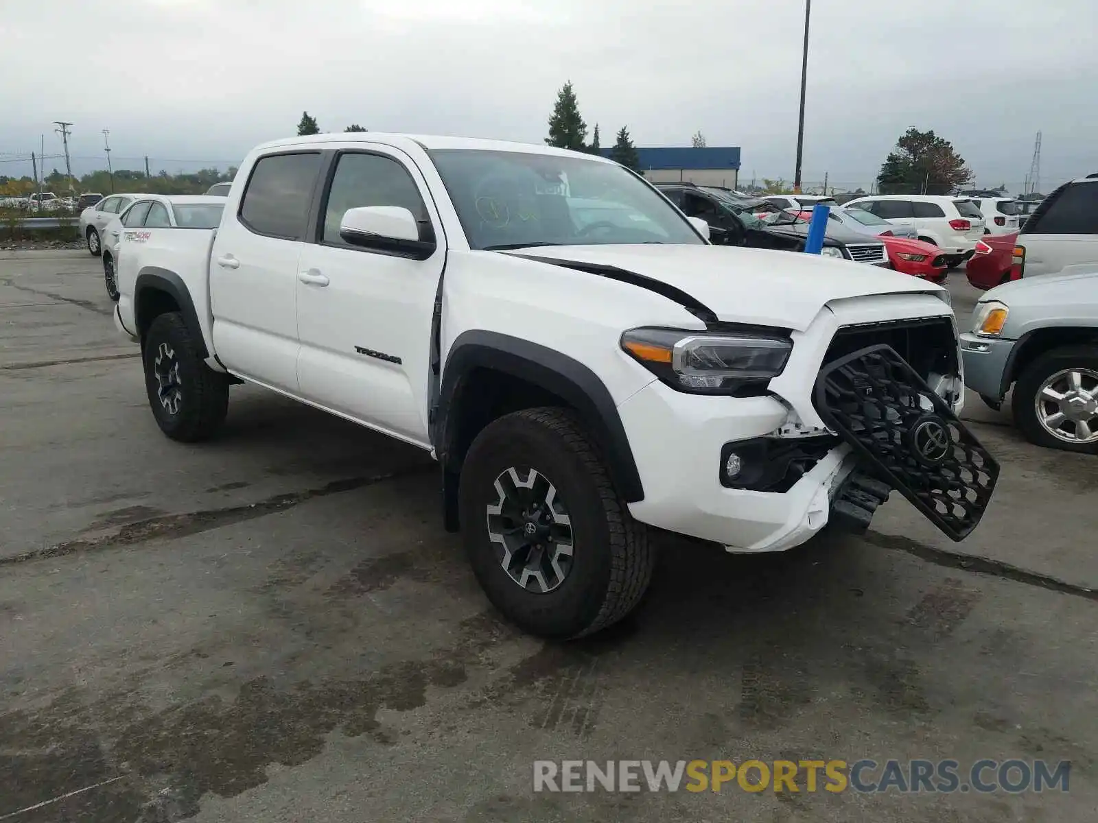 1 Photograph of a damaged car 3TMCZ5AN6LM315848 TOYOTA TACOMA 2020