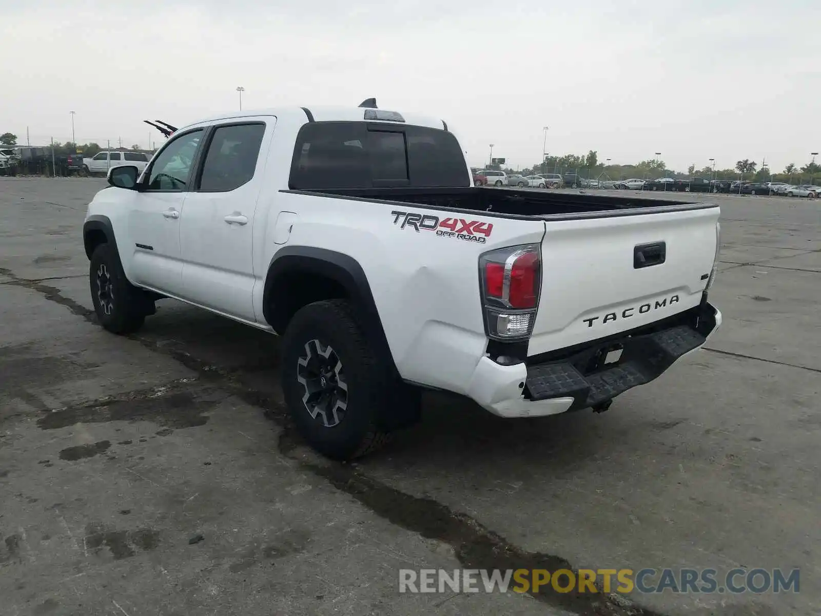 3 Photograph of a damaged car 3TMCZ5AN6LM315848 TOYOTA TACOMA 2020