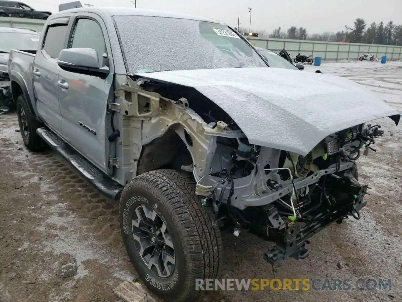 1 Photograph of a damaged car 3TMCZ5AN6LM319446 TOYOTA TACOMA 2020