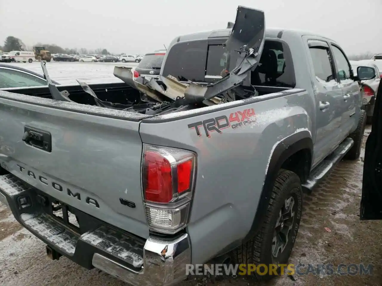 4 Photograph of a damaged car 3TMCZ5AN6LM319446 TOYOTA TACOMA 2020