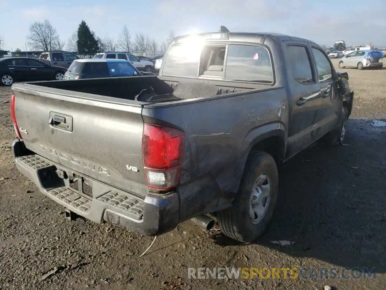 4 Photograph of a damaged car 3TMCZ5AN6LM320340 TOYOTA TACOMA 2020