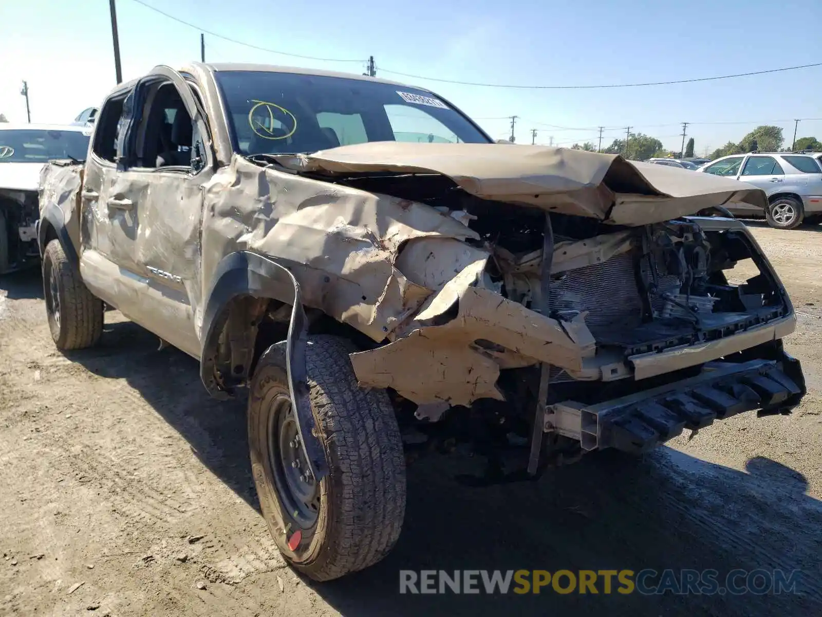 1 Photograph of a damaged car 3TMCZ5AN6LM321388 TOYOTA TACOMA 2020