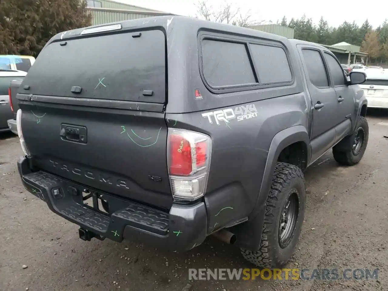 4 Photograph of a damaged car 3TMCZ5AN6LM322847 TOYOTA TACOMA 2020