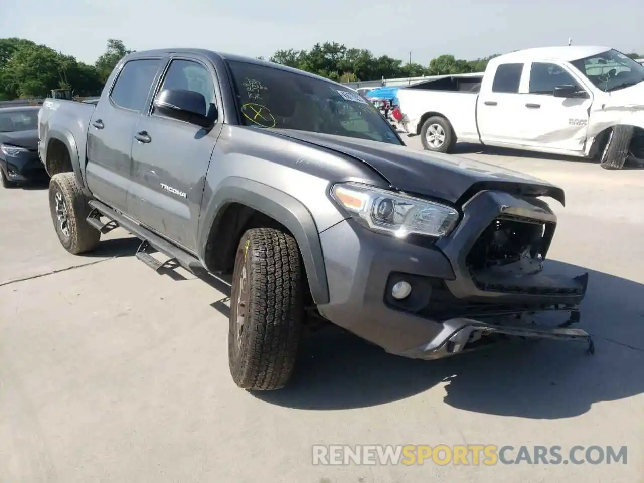 1 Photograph of a damaged car 3TMCZ5AN6LM327899 TOYOTA TACOMA 2020