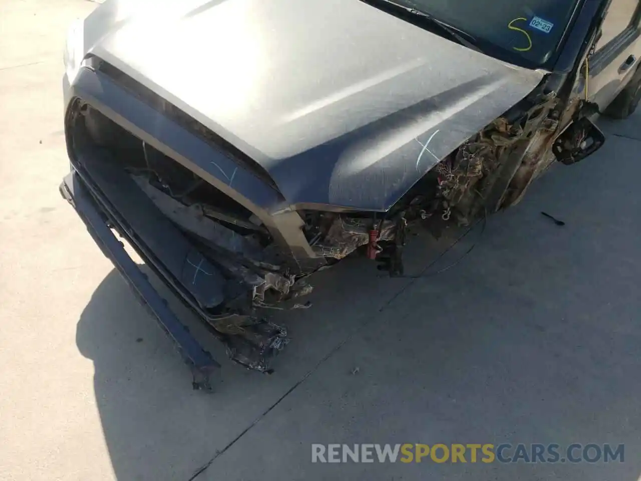 9 Photograph of a damaged car 3TMCZ5AN6LM327899 TOYOTA TACOMA 2020