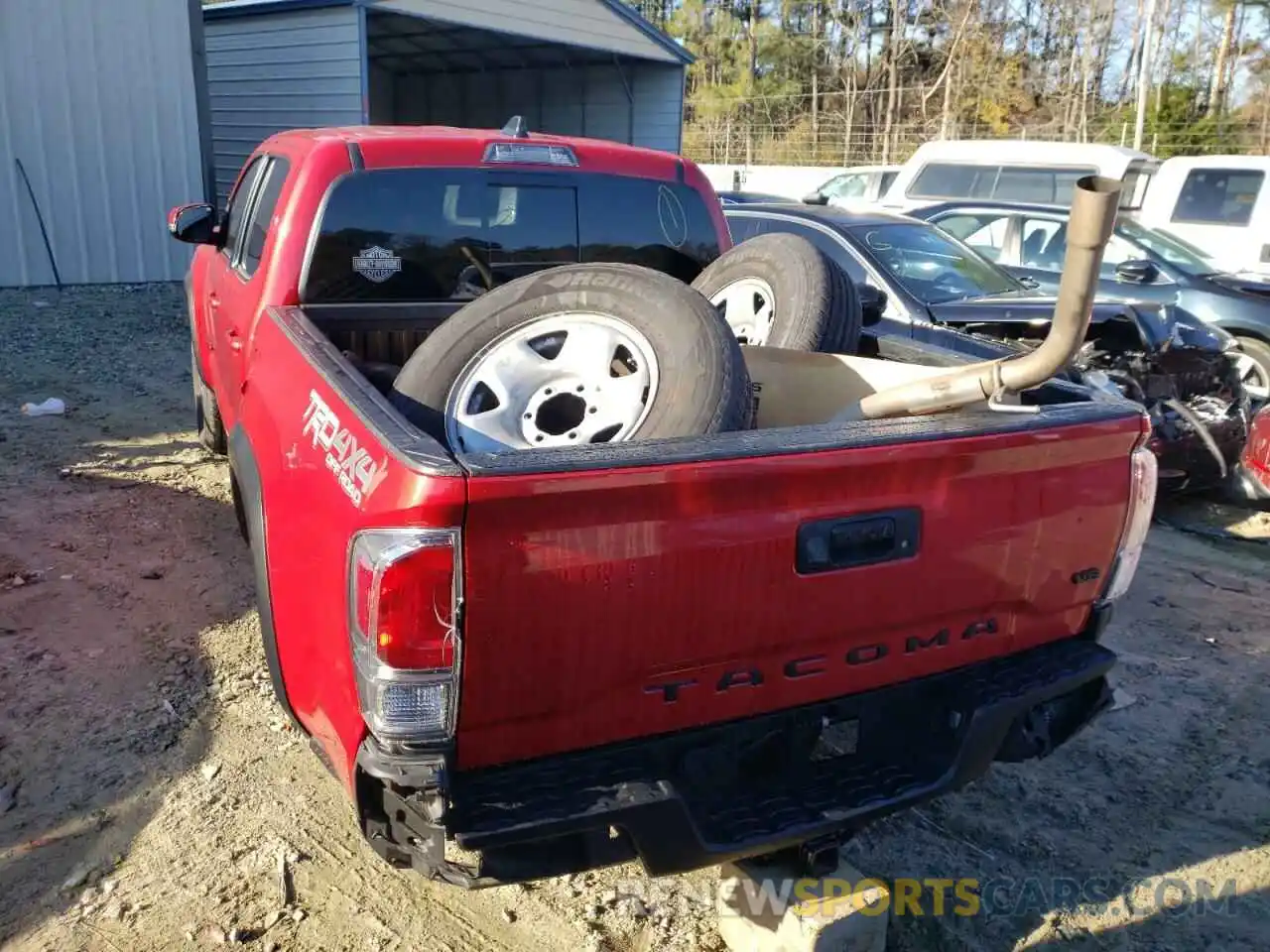 3 Photograph of a damaged car 3TMCZ5AN6LM329572 TOYOTA TACOMA 2020