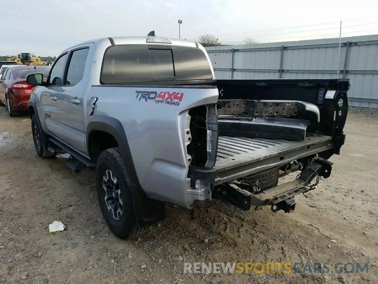 3 Photograph of a damaged car 3TMCZ5AN6LM331001 TOYOTA TACOMA 2020