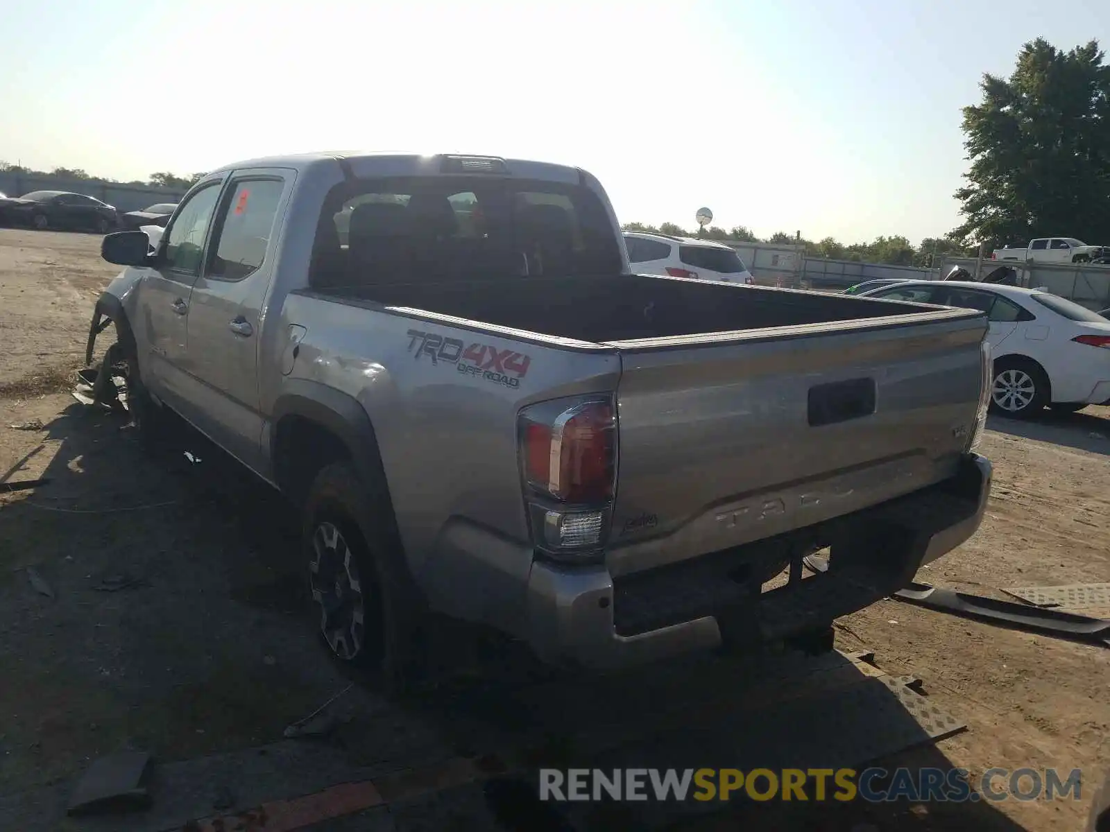 3 Photograph of a damaged car 3TMCZ5AN6LM331726 TOYOTA TACOMA 2020