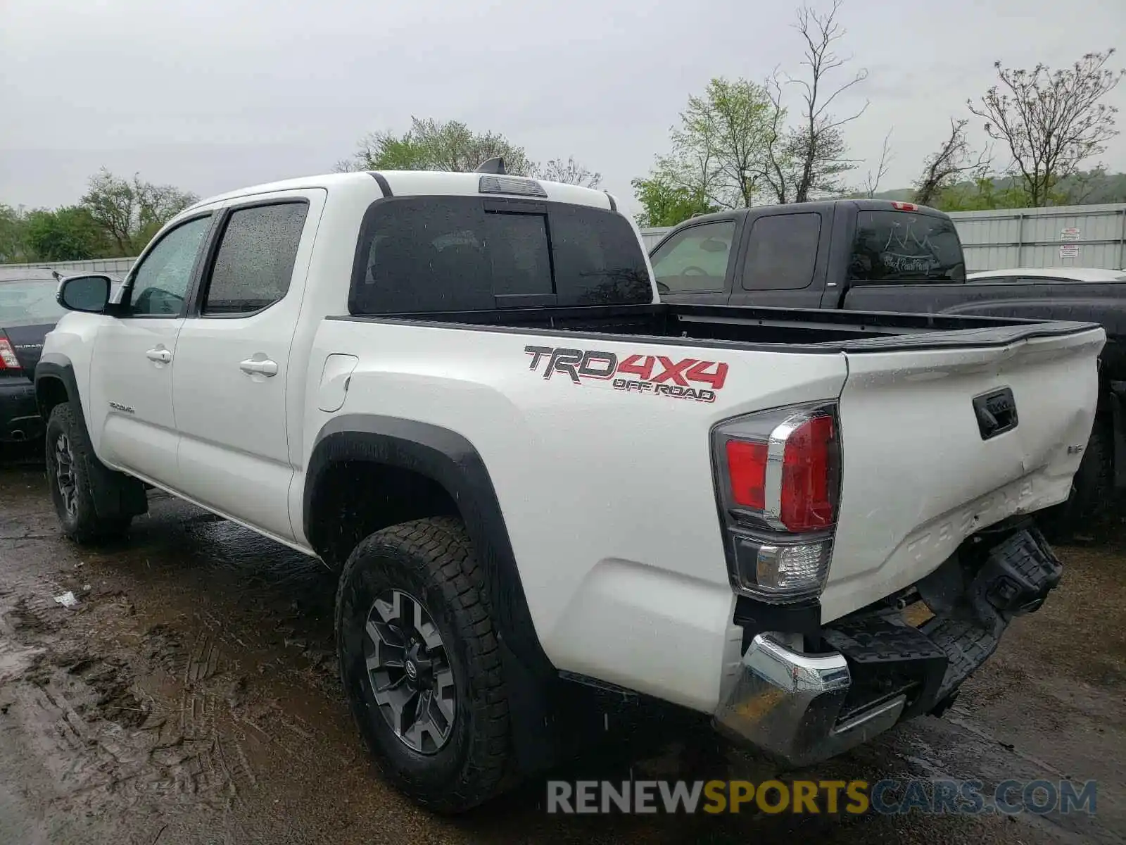 3 Photograph of a damaged car 3TMCZ5AN6LM336487 TOYOTA TACOMA 2020