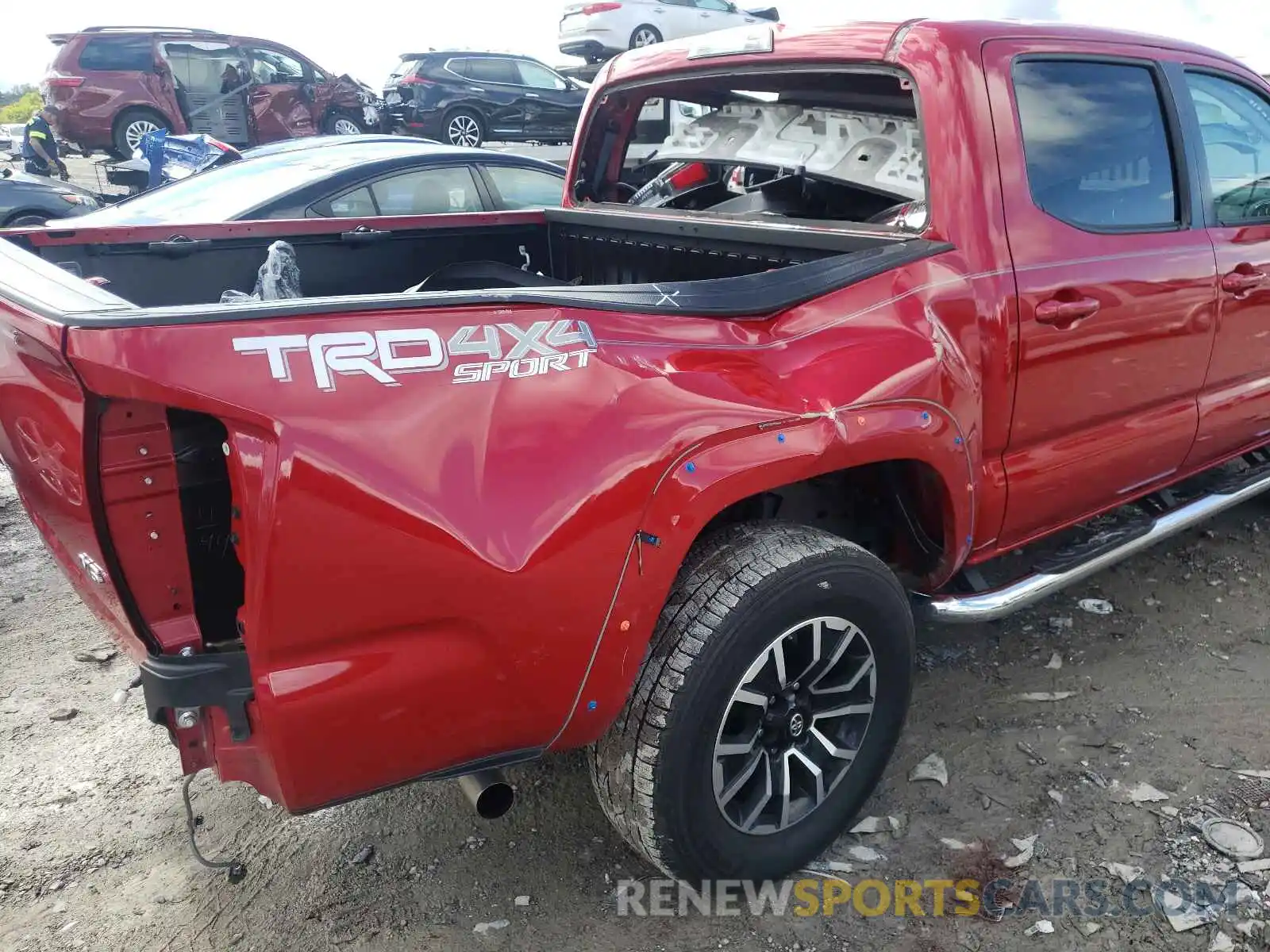 9 Photograph of a damaged car 3TMCZ5AN6LM343505 TOYOTA TACOMA 2020