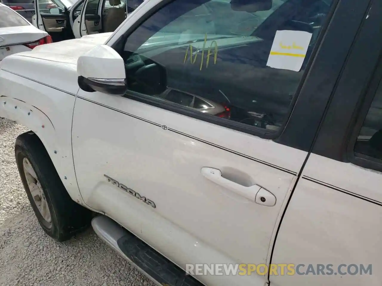 9 Photograph of a damaged car 3TMCZ5AN6LM346081 TOYOTA TACOMA 2020