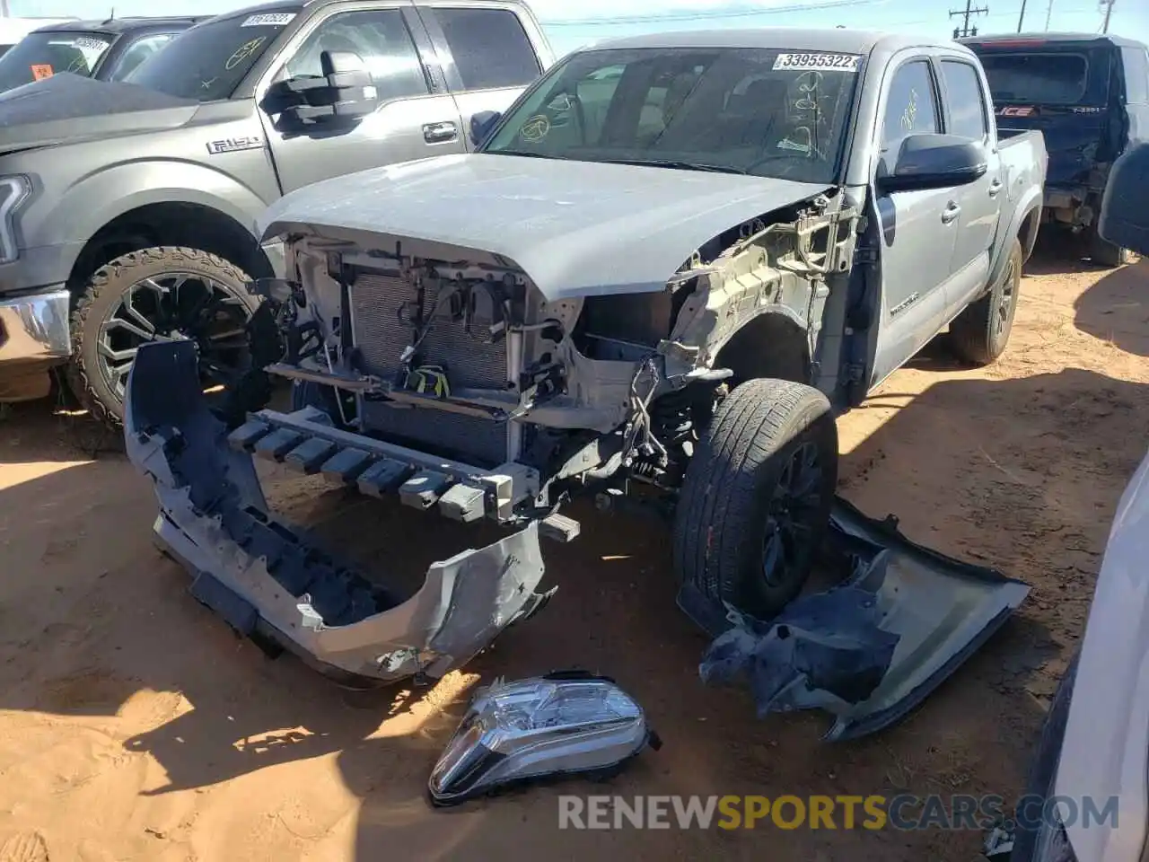 2 Photograph of a damaged car 3TMCZ5AN6LM348381 TOYOTA TACOMA 2020