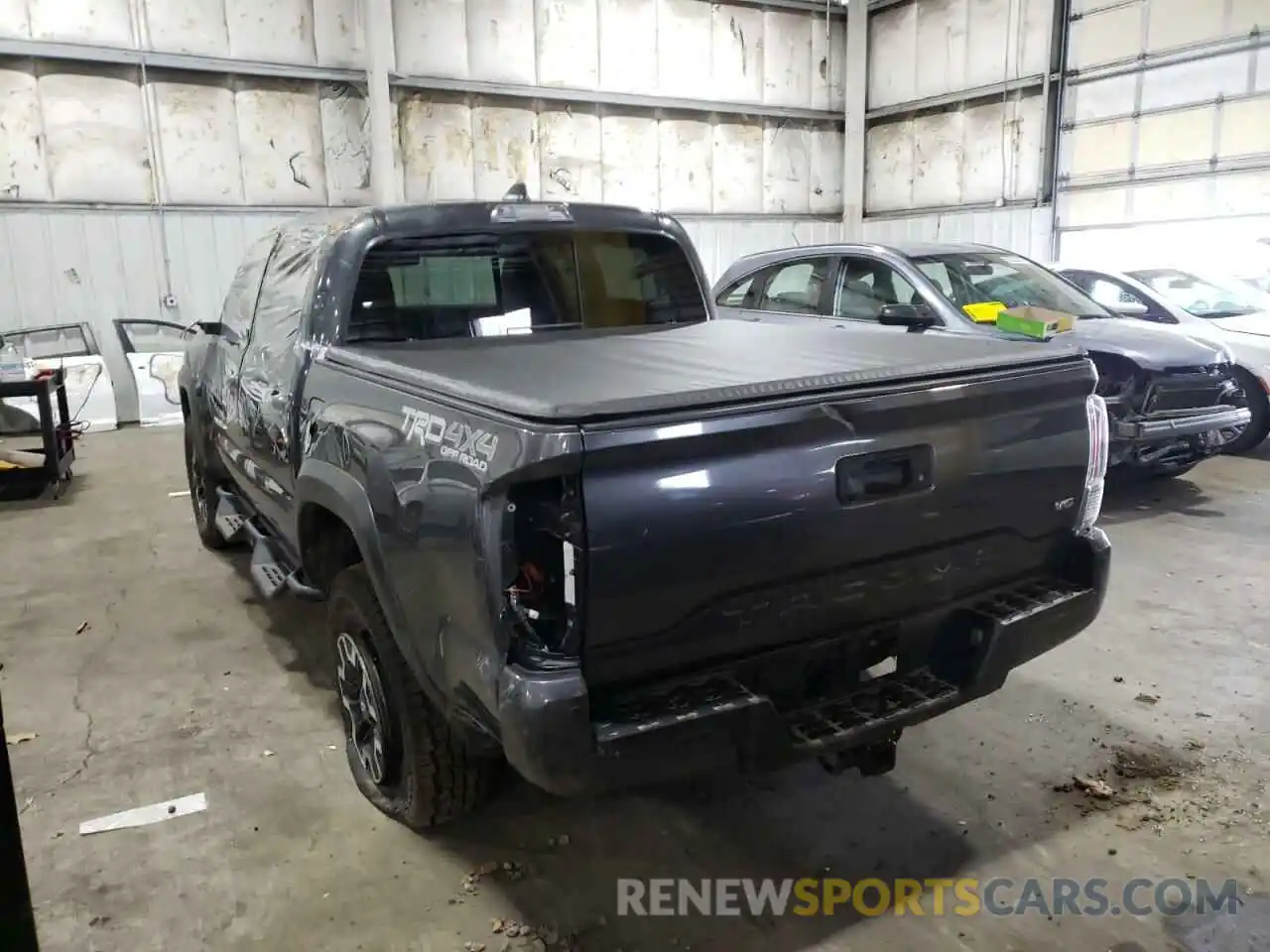 3 Photograph of a damaged car 3TMCZ5AN6LM353953 TOYOTA TACOMA 2020