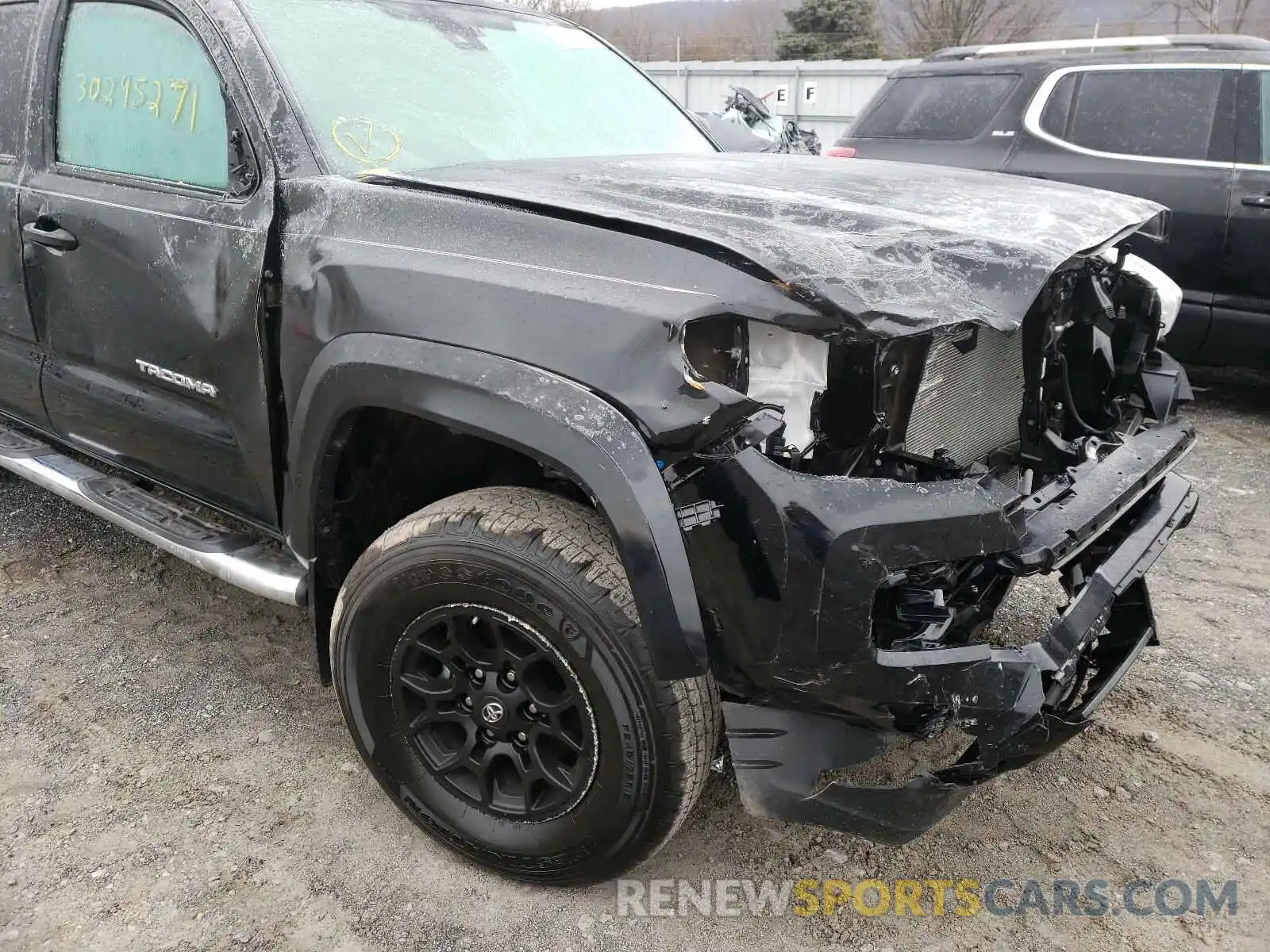 9 Photograph of a damaged car 3TMCZ5AN6LM354309 TOYOTA TACOMA 2020