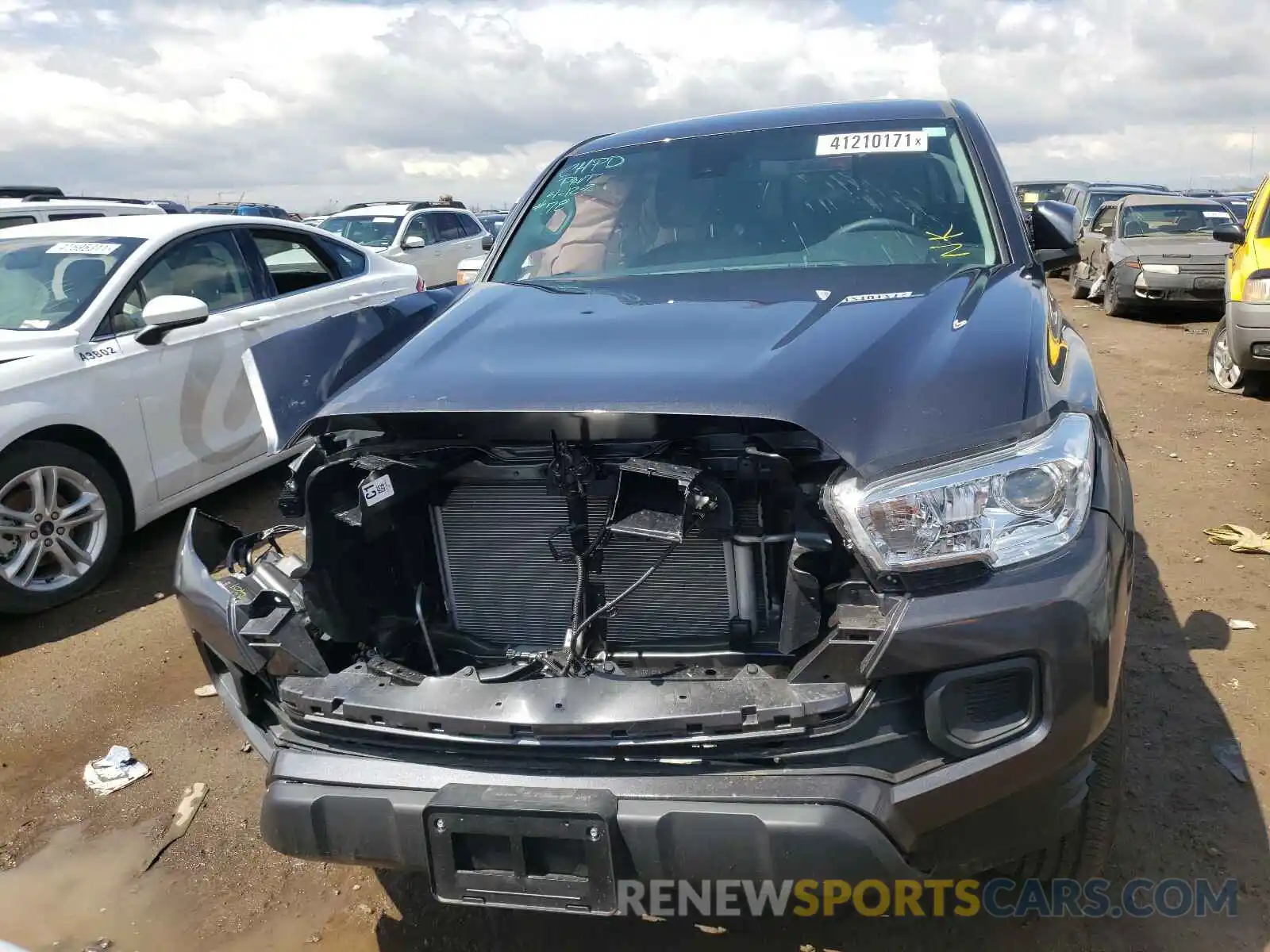 9 Photograph of a damaged car 3TMCZ5AN6LM357212 TOYOTA TACOMA 2020