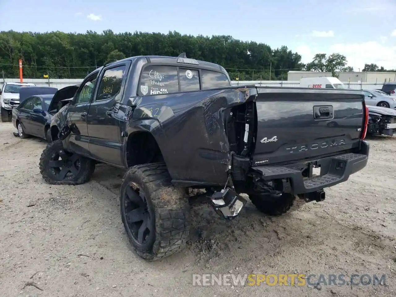 3 Photograph of a damaged car 3TMCZ5AN6LM360160 TOYOTA TACOMA 2020