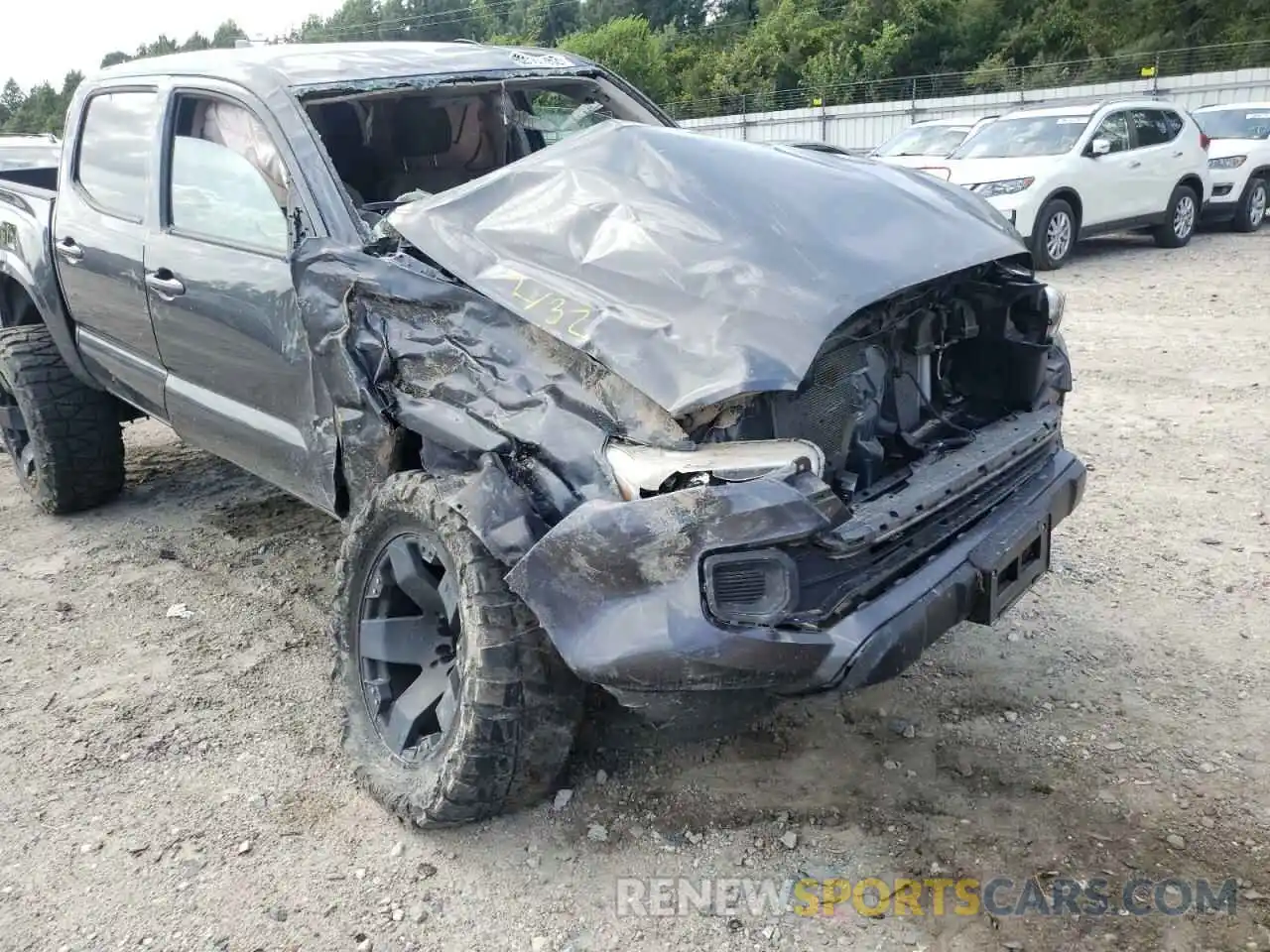 9 Photograph of a damaged car 3TMCZ5AN6LM360160 TOYOTA TACOMA 2020