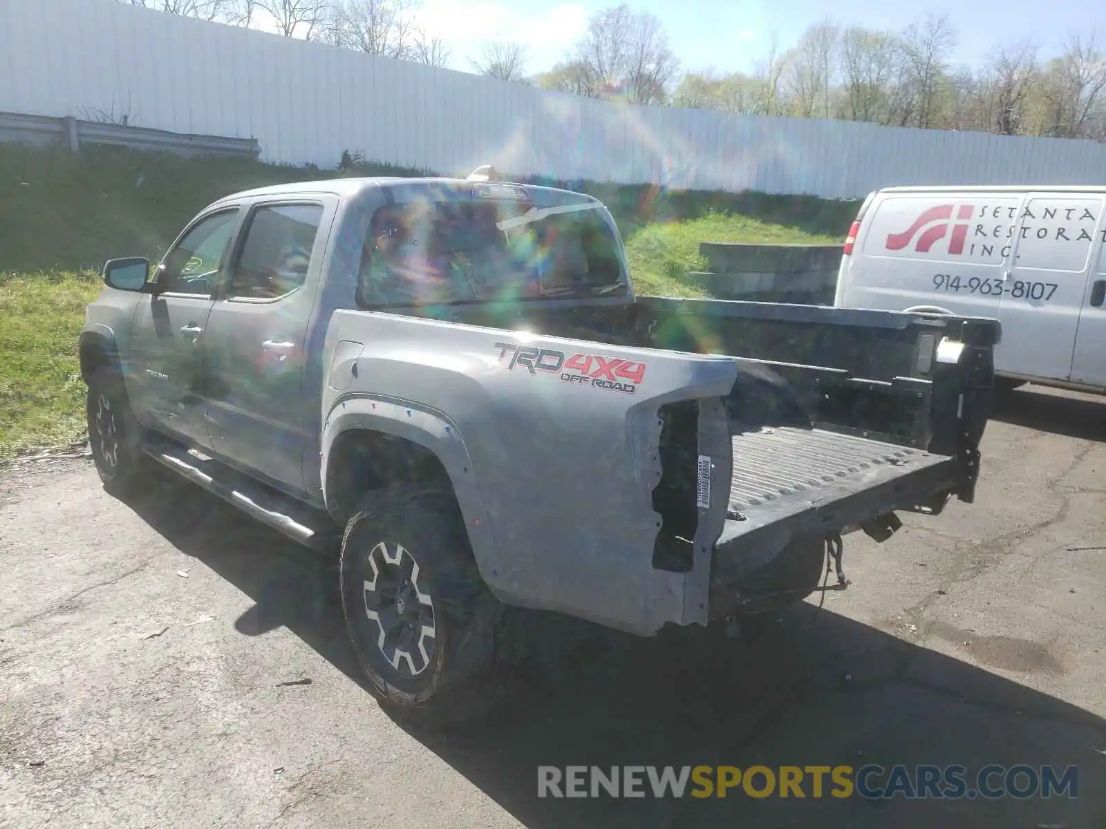 3 Photograph of a damaged car 3TMCZ5AN6LM360174 TOYOTA TACOMA 2020