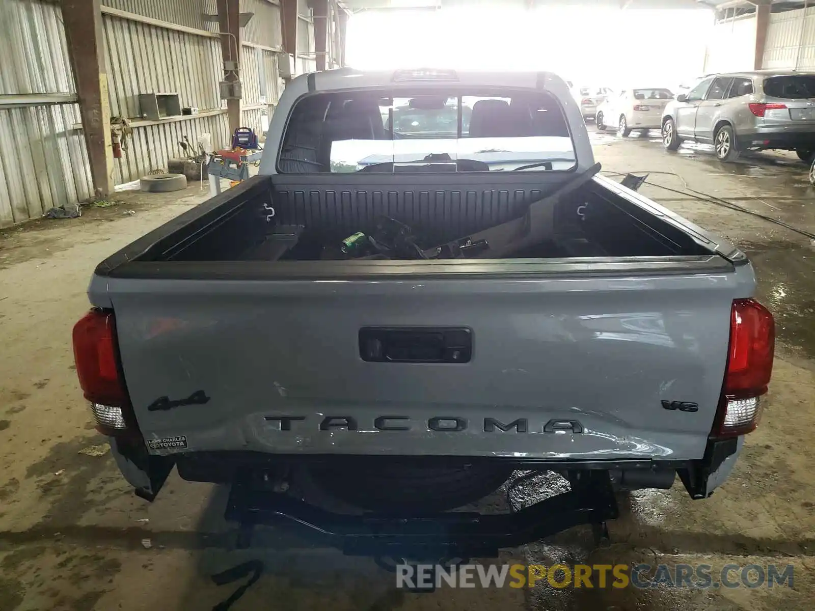 9 Photograph of a damaged car 3TMCZ5AN6LM360191 TOYOTA TACOMA 2020