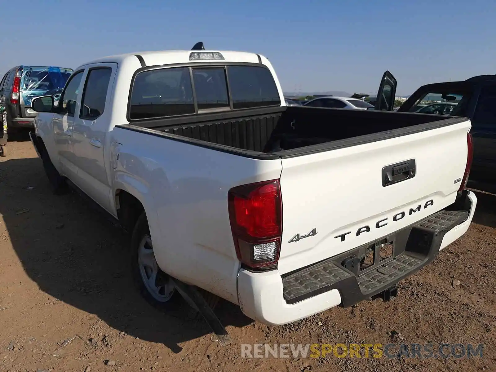 3 Photograph of a damaged car 3TMCZ5AN6LM361678 TOYOTA TACOMA 2020