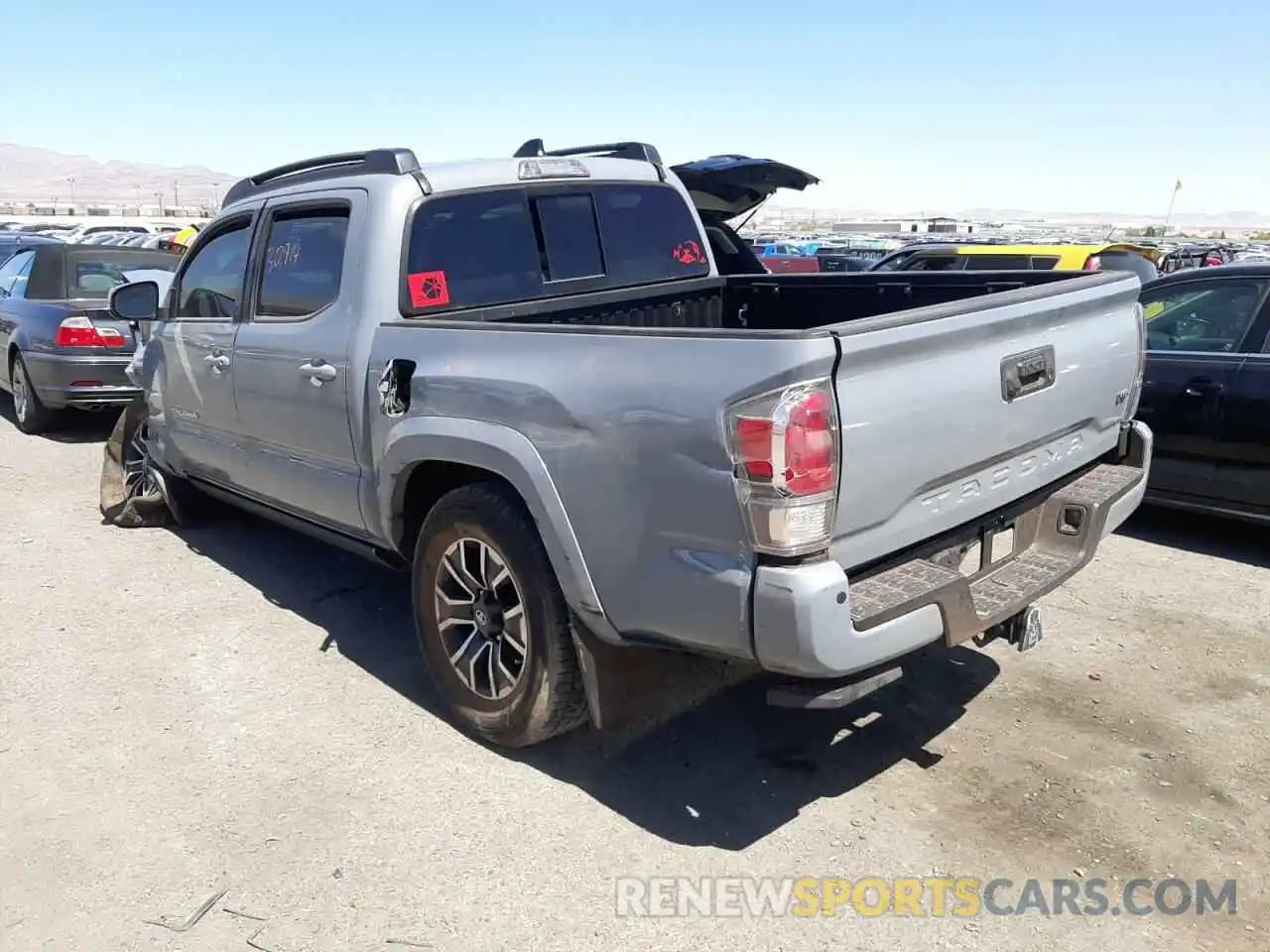 3 Photograph of a damaged car 3TMCZ5AN6LM363561 TOYOTA TACOMA 2020