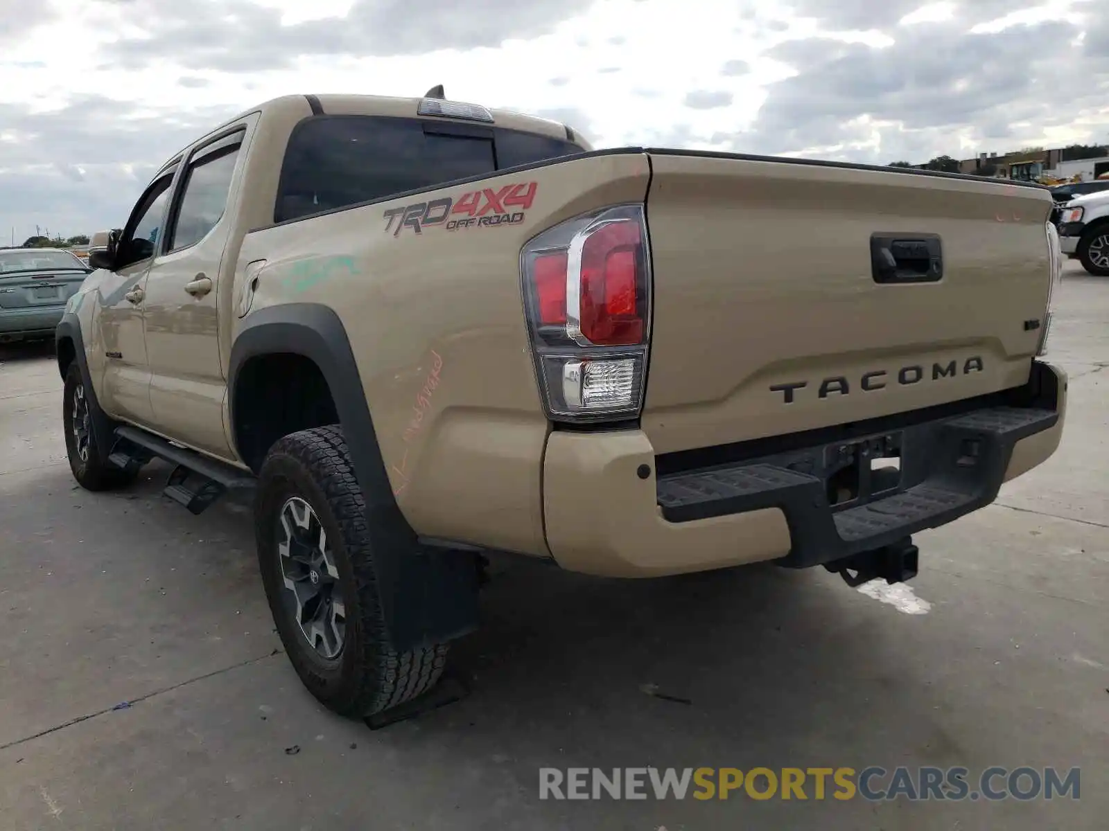 3 Photograph of a damaged car 3TMCZ5AN7LM288790 TOYOTA TACOMA 2020