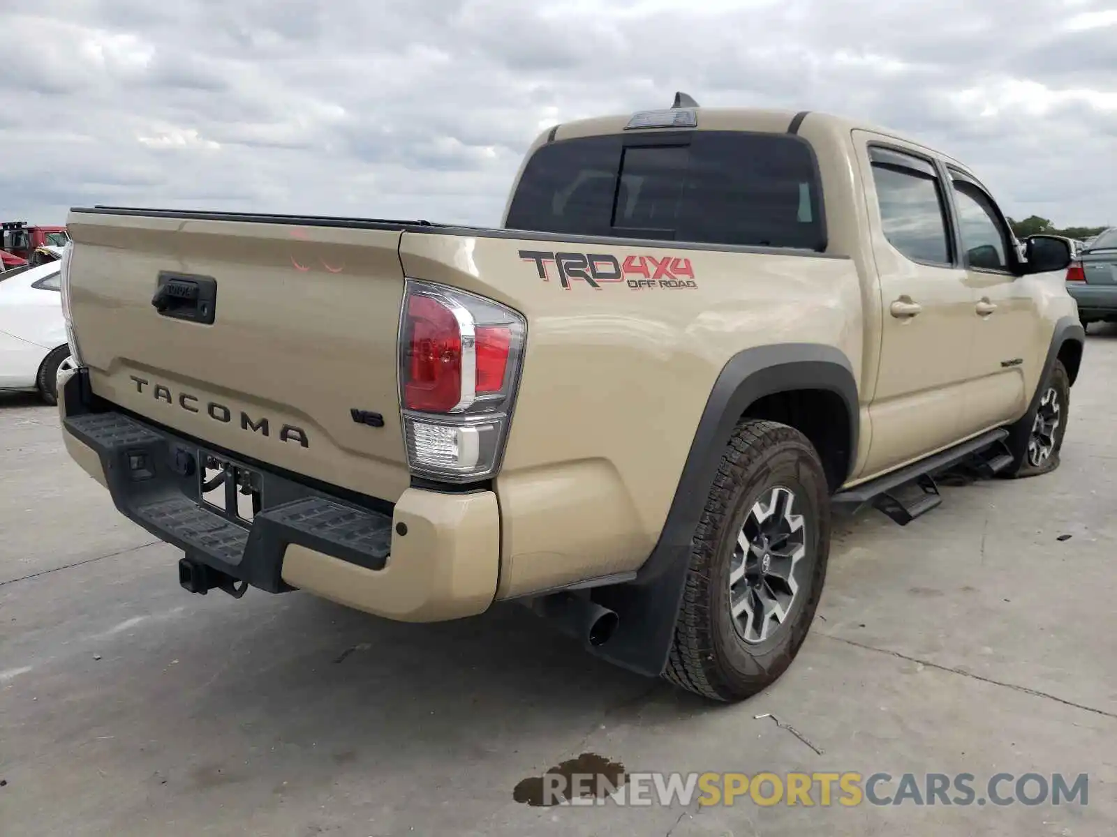 4 Photograph of a damaged car 3TMCZ5AN7LM288790 TOYOTA TACOMA 2020