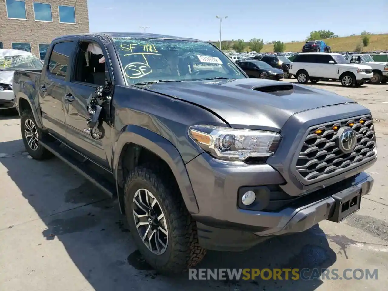 1 Photograph of a damaged car 3TMCZ5AN7LM290006 TOYOTA TACOMA 2020