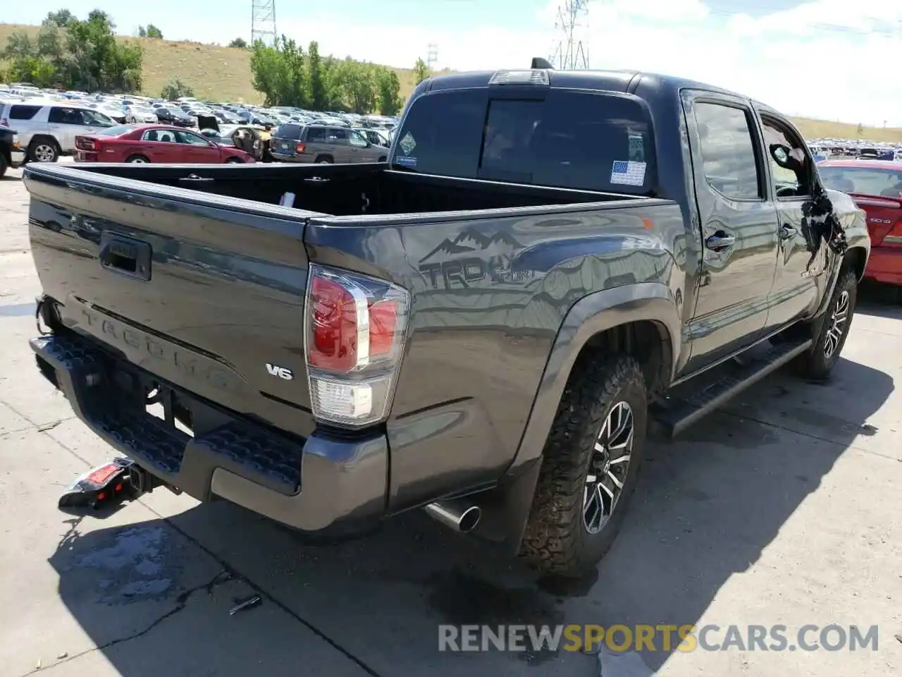 4 Photograph of a damaged car 3TMCZ5AN7LM290006 TOYOTA TACOMA 2020