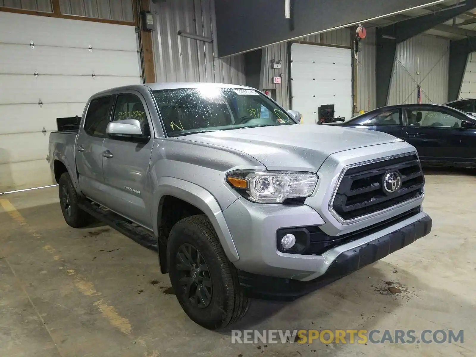 1 Photograph of a damaged car 3TMCZ5AN7LM290376 TOYOTA TACOMA 2020