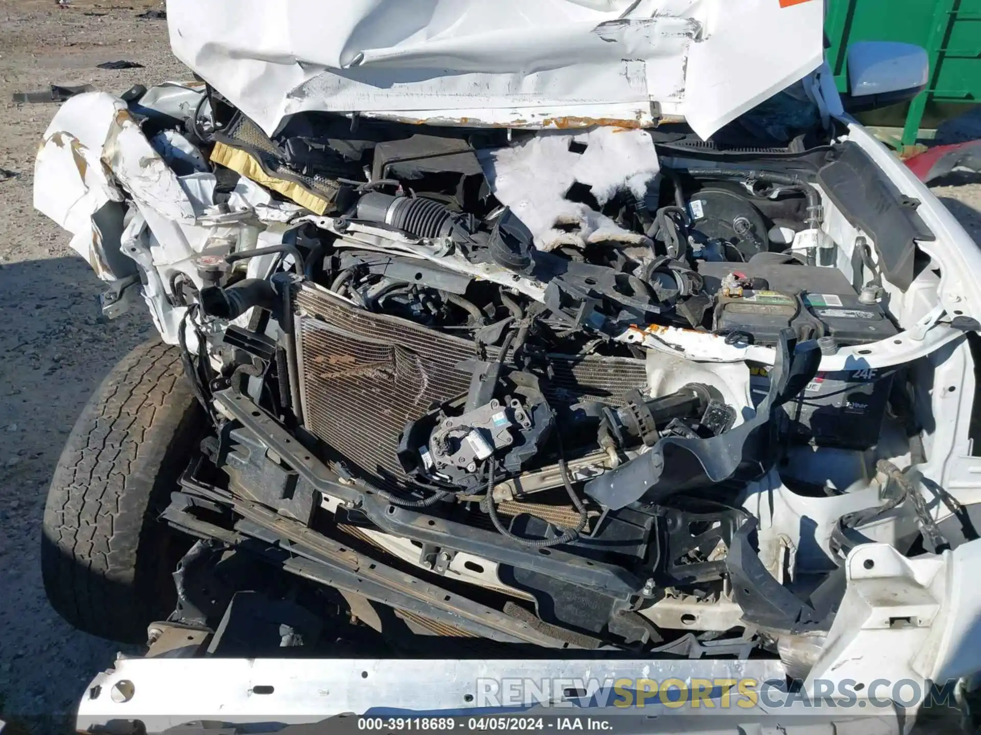 10 Photograph of a damaged car 3TMCZ5AN7LM290443 TOYOTA TACOMA 2020
