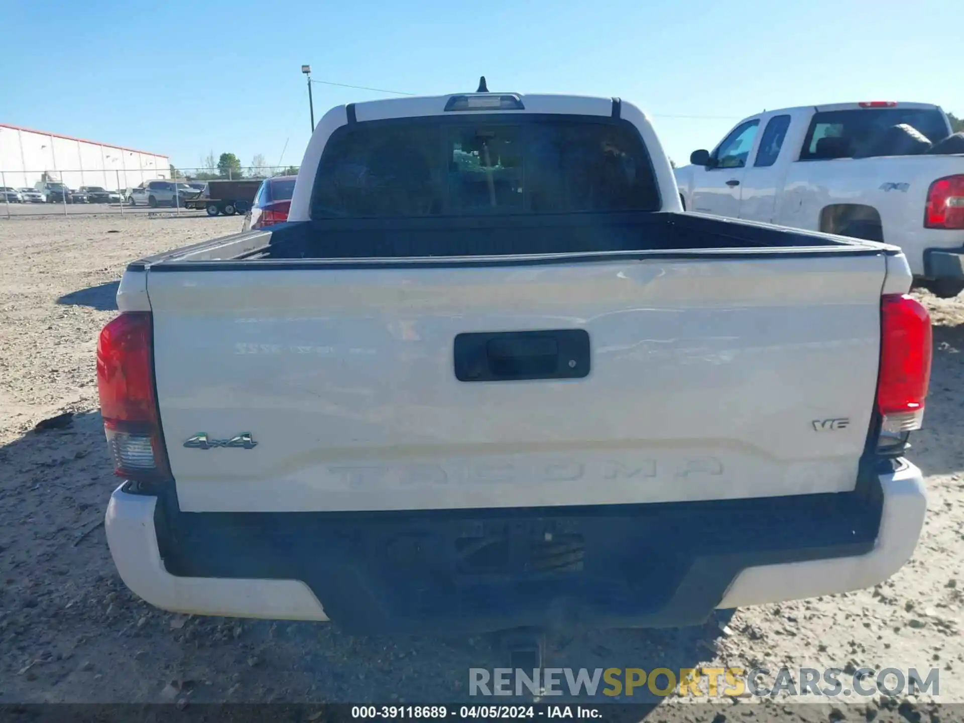 15 Photograph of a damaged car 3TMCZ5AN7LM290443 TOYOTA TACOMA 2020