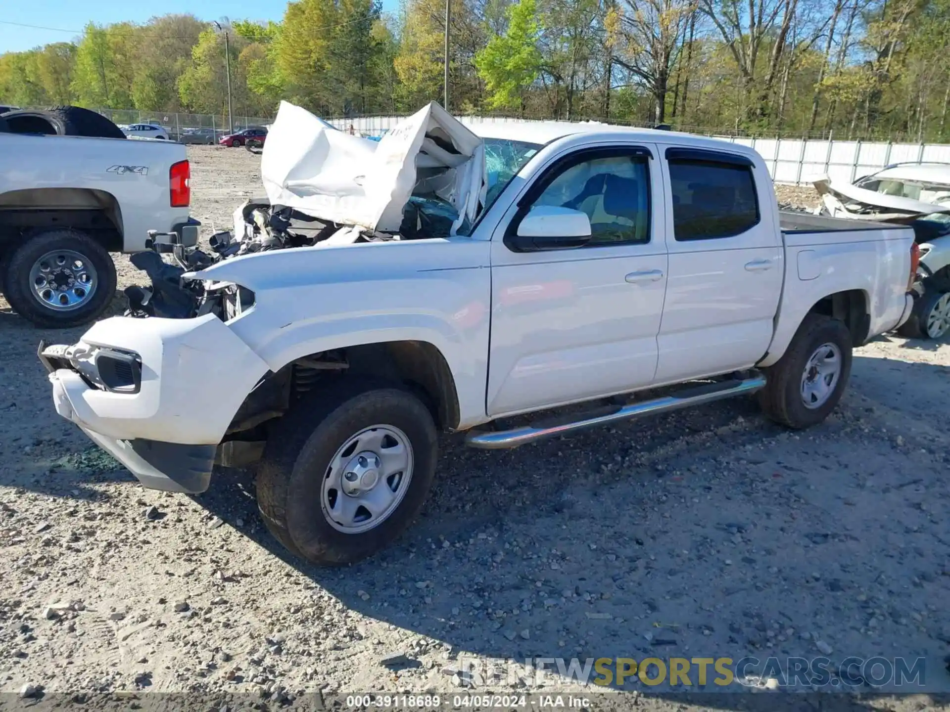 2 Photograph of a damaged car 3TMCZ5AN7LM290443 TOYOTA TACOMA 2020