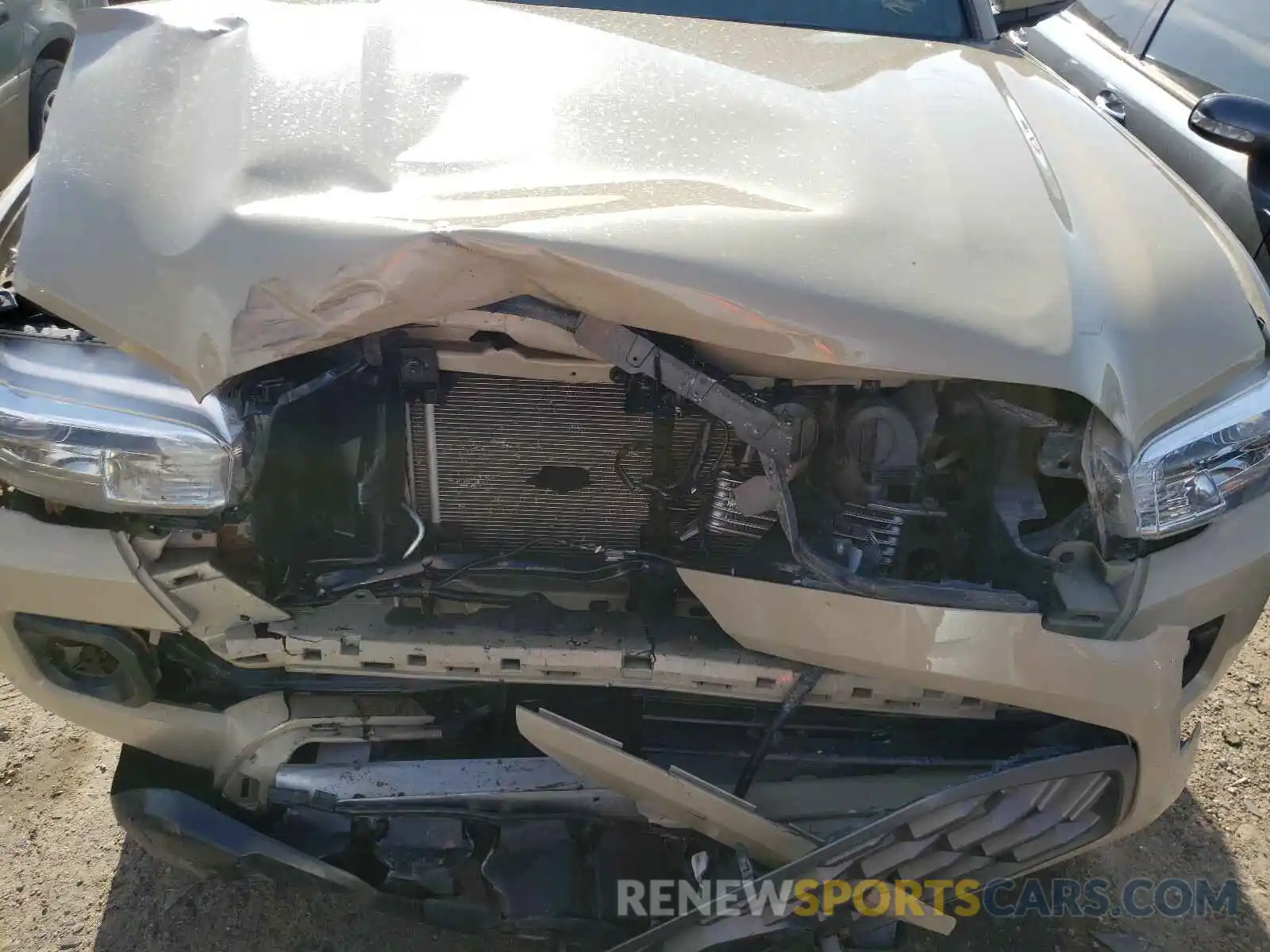 9 Photograph of a damaged car 3TMCZ5AN7LM296128 TOYOTA TACOMA 2020