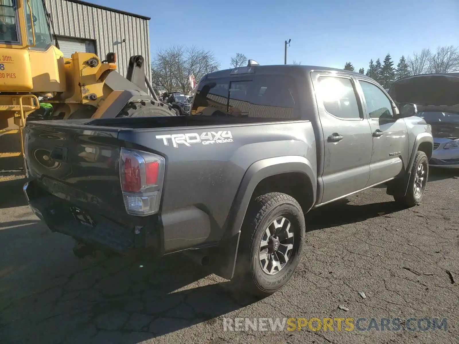 4 Photograph of a damaged car 3TMCZ5AN7LM298610 TOYOTA TACOMA 2020