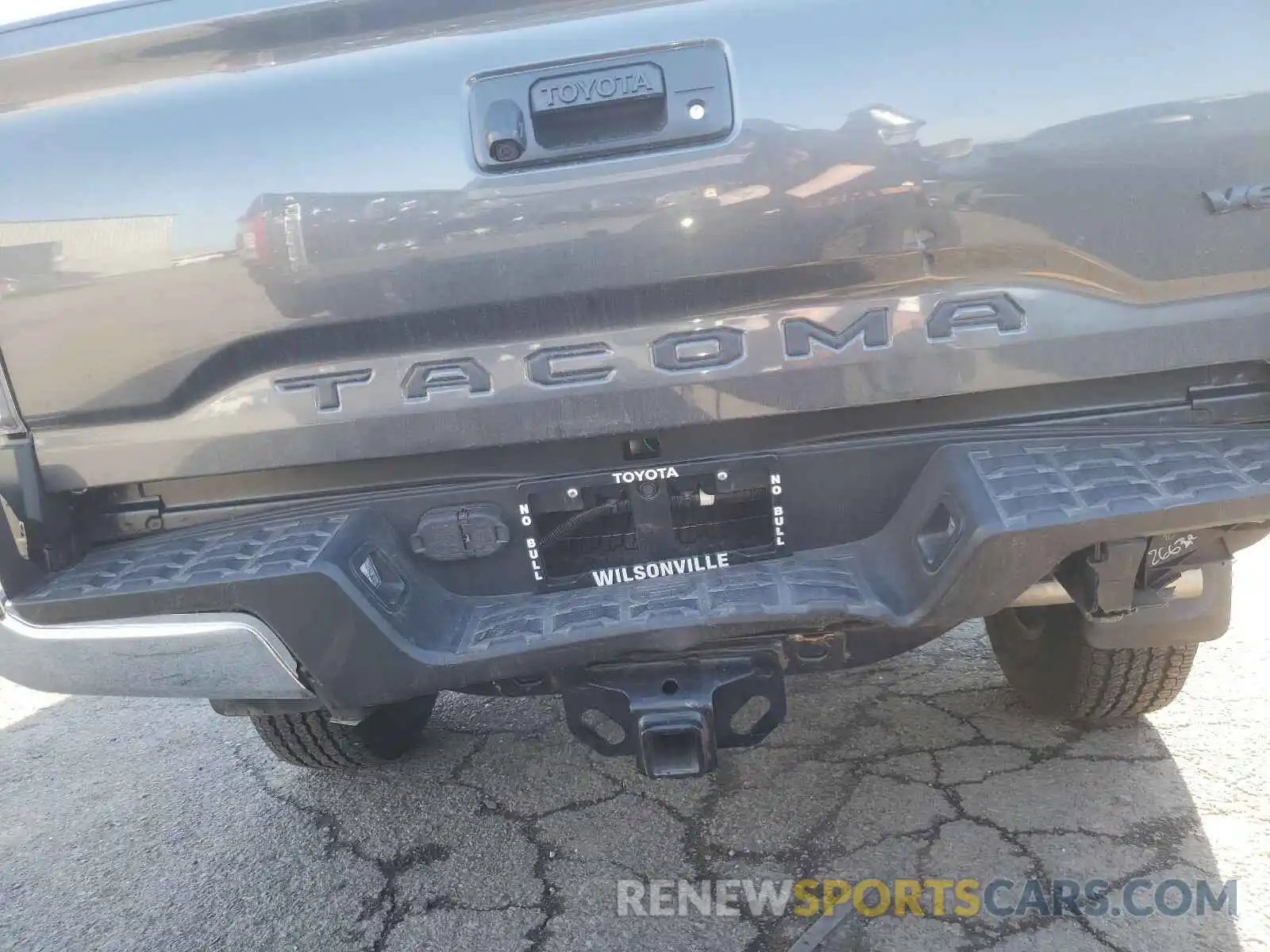 9 Photograph of a damaged car 3TMCZ5AN7LM298610 TOYOTA TACOMA 2020