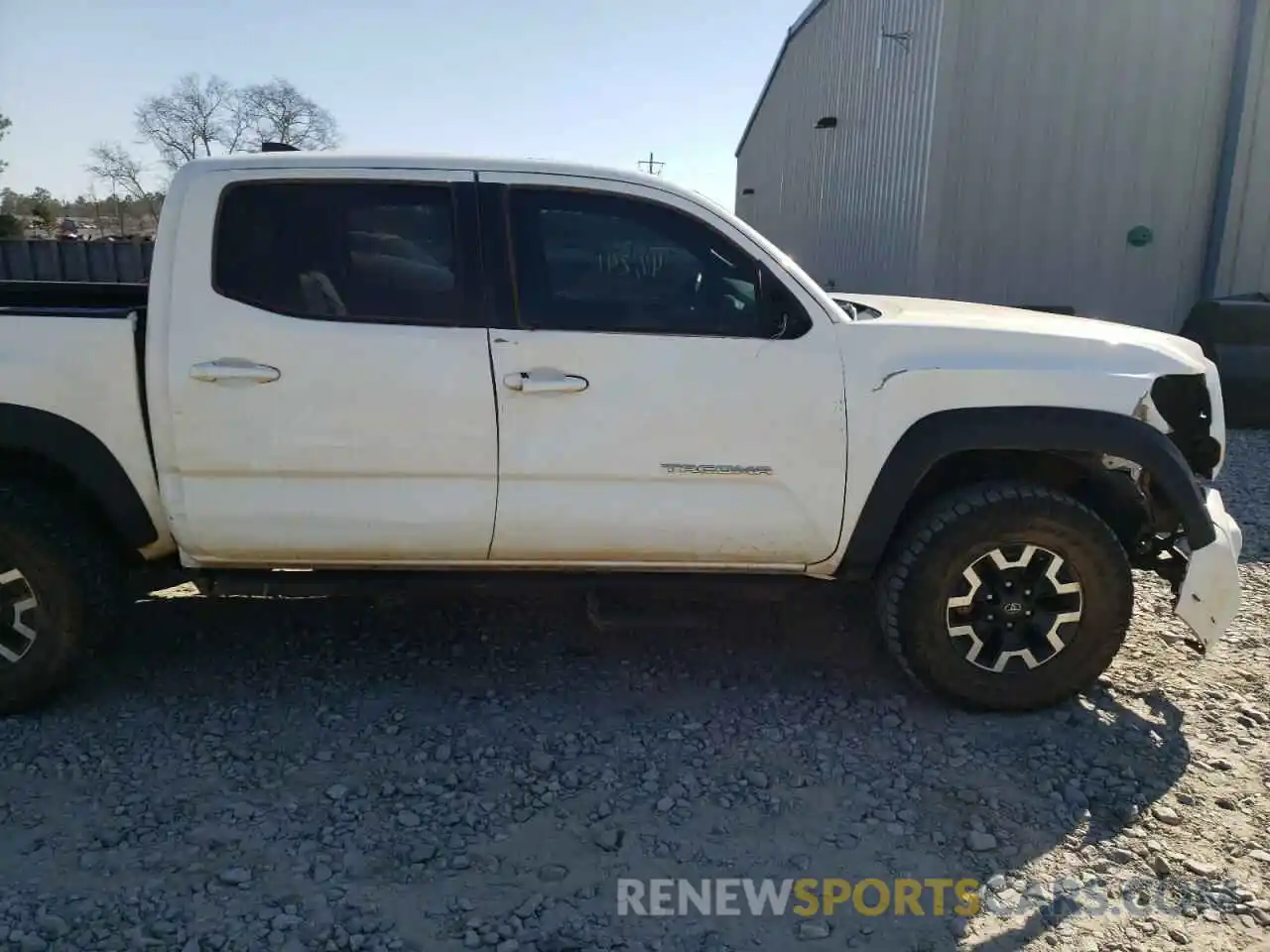 9 Photograph of a damaged car 3TMCZ5AN7LM301425 TOYOTA TACOMA 2020