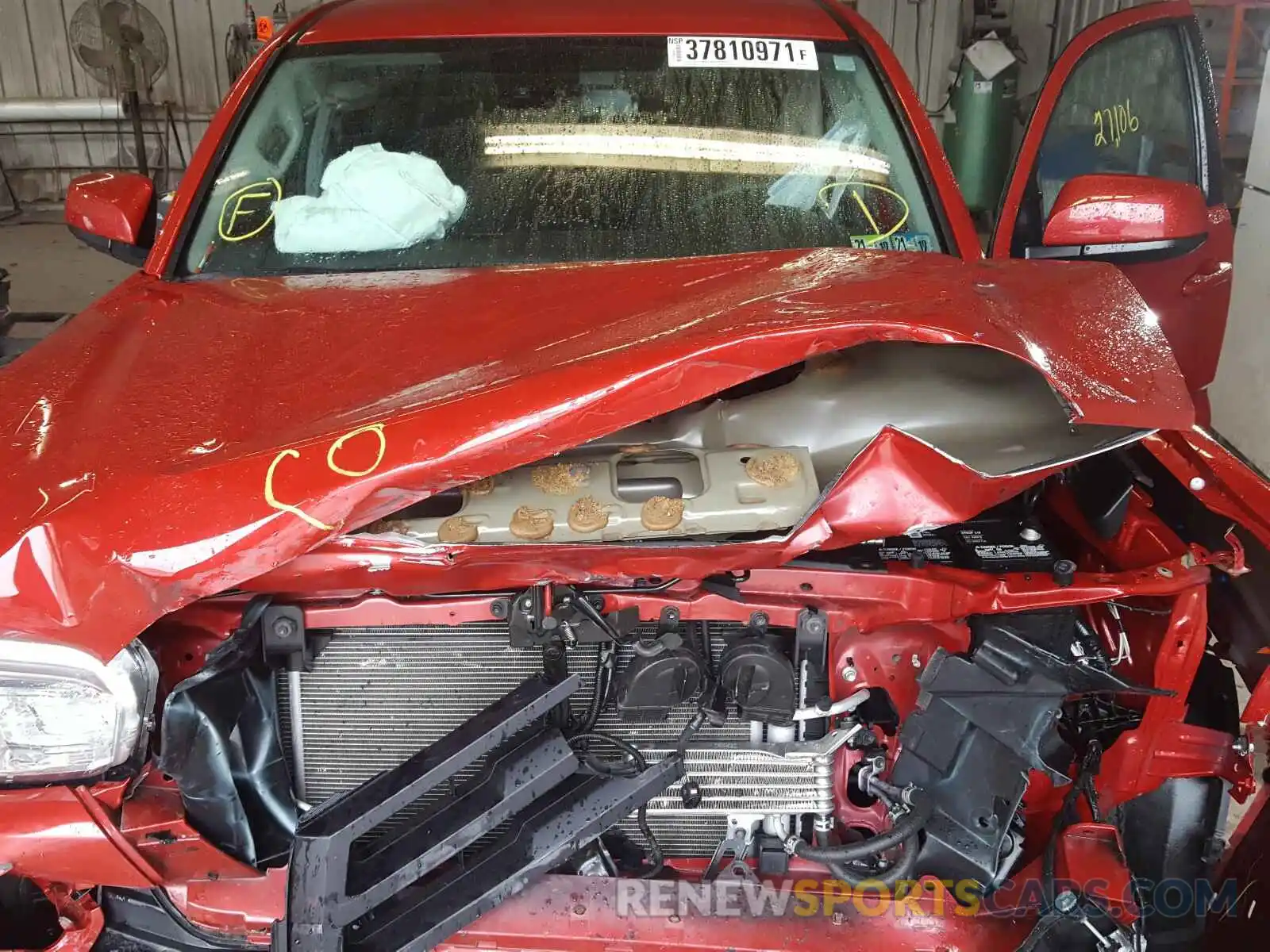 7 Photograph of a damaged car 3TMCZ5AN7LM305362 TOYOTA TACOMA 2020