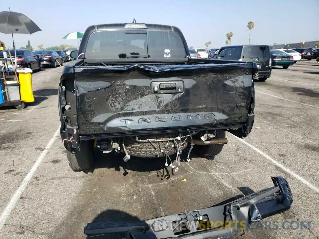 9 Photograph of a damaged car 3TMCZ5AN7LM310755 TOYOTA TACOMA 2020